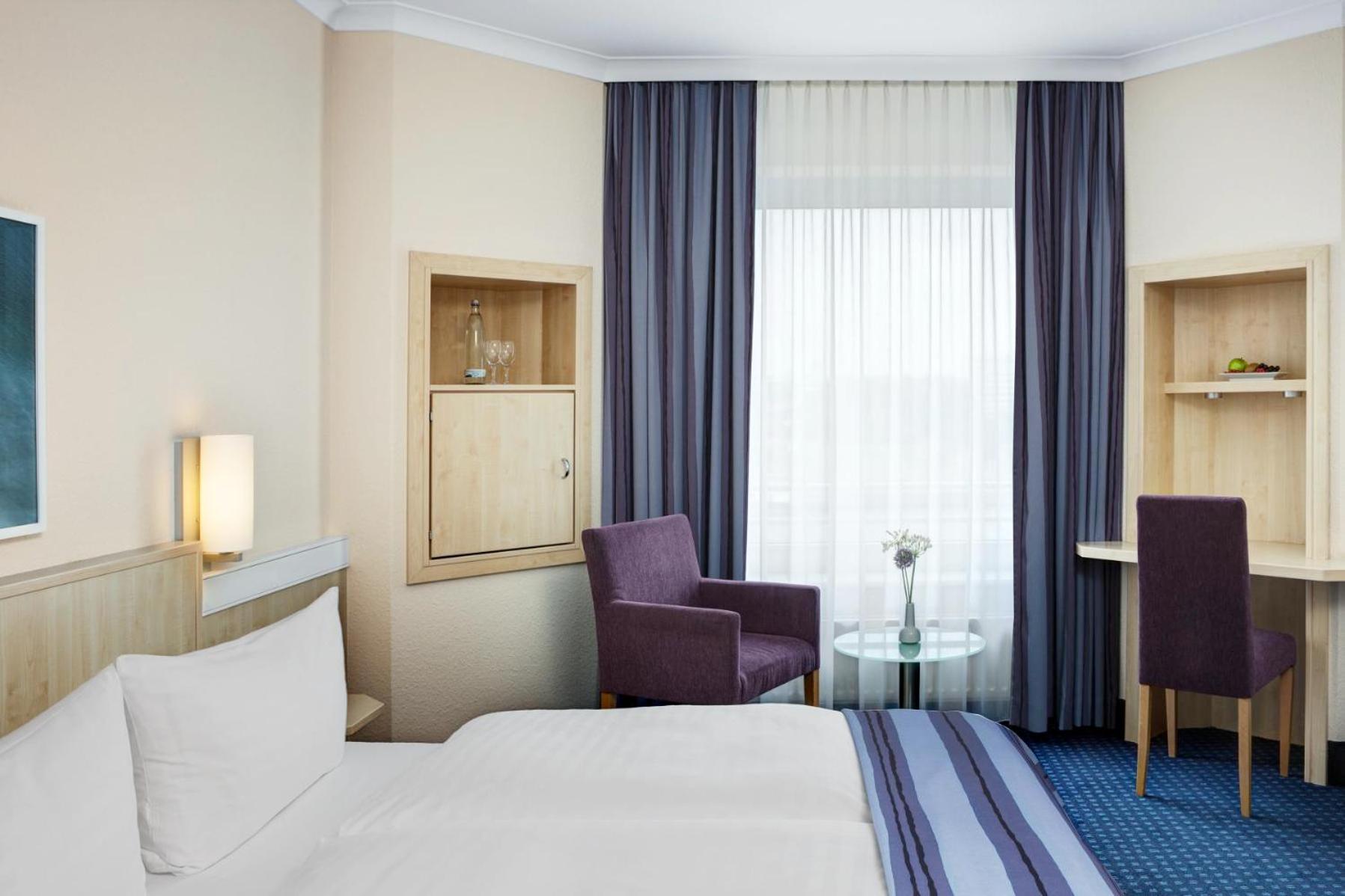Standard Double or Twin Room - Photo 1