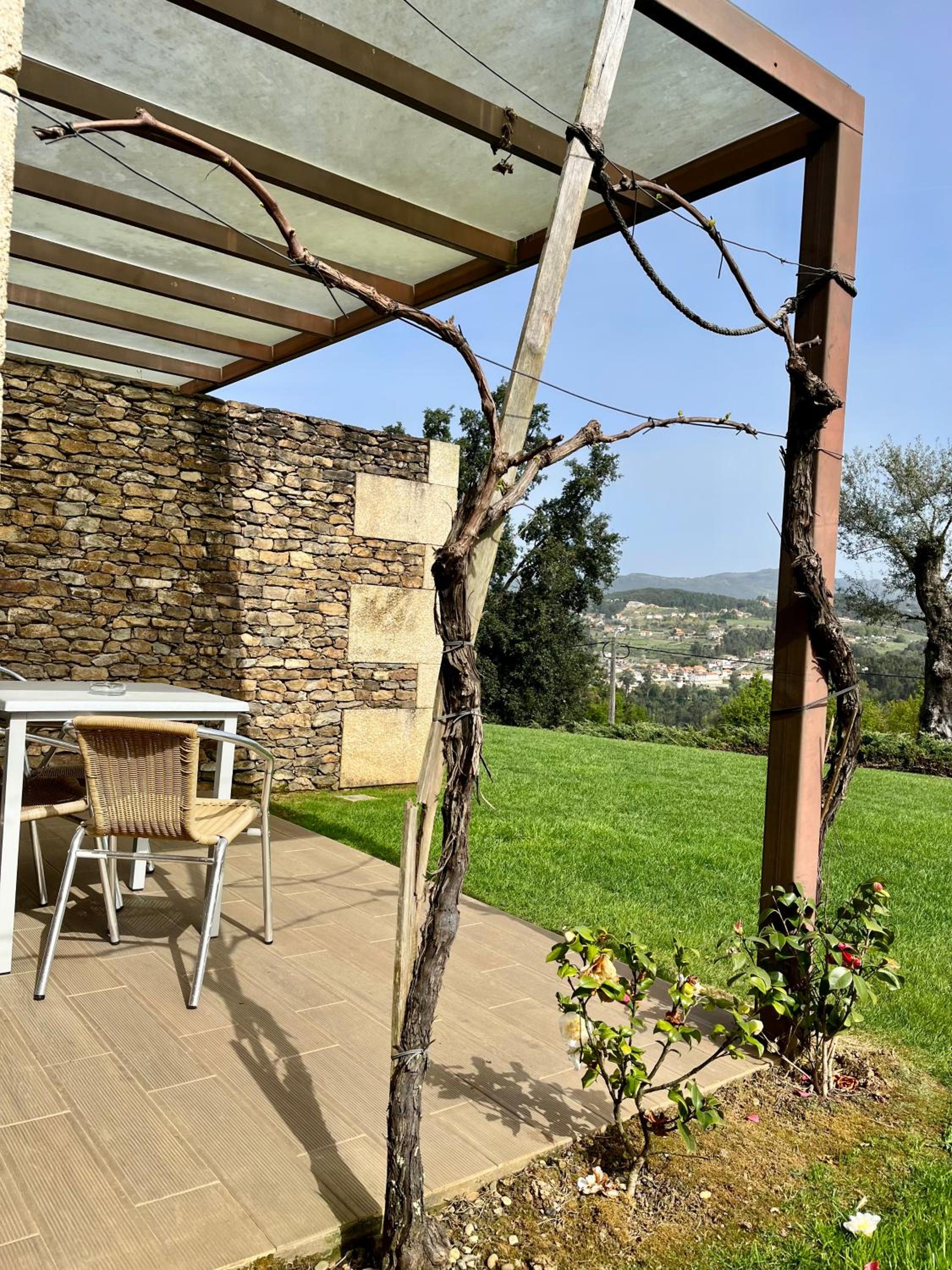 Double Room with Mountain View - Photo 2