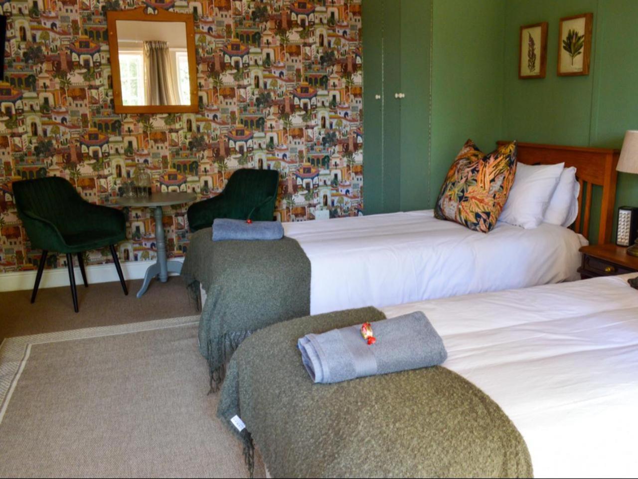 Classic Twin Room