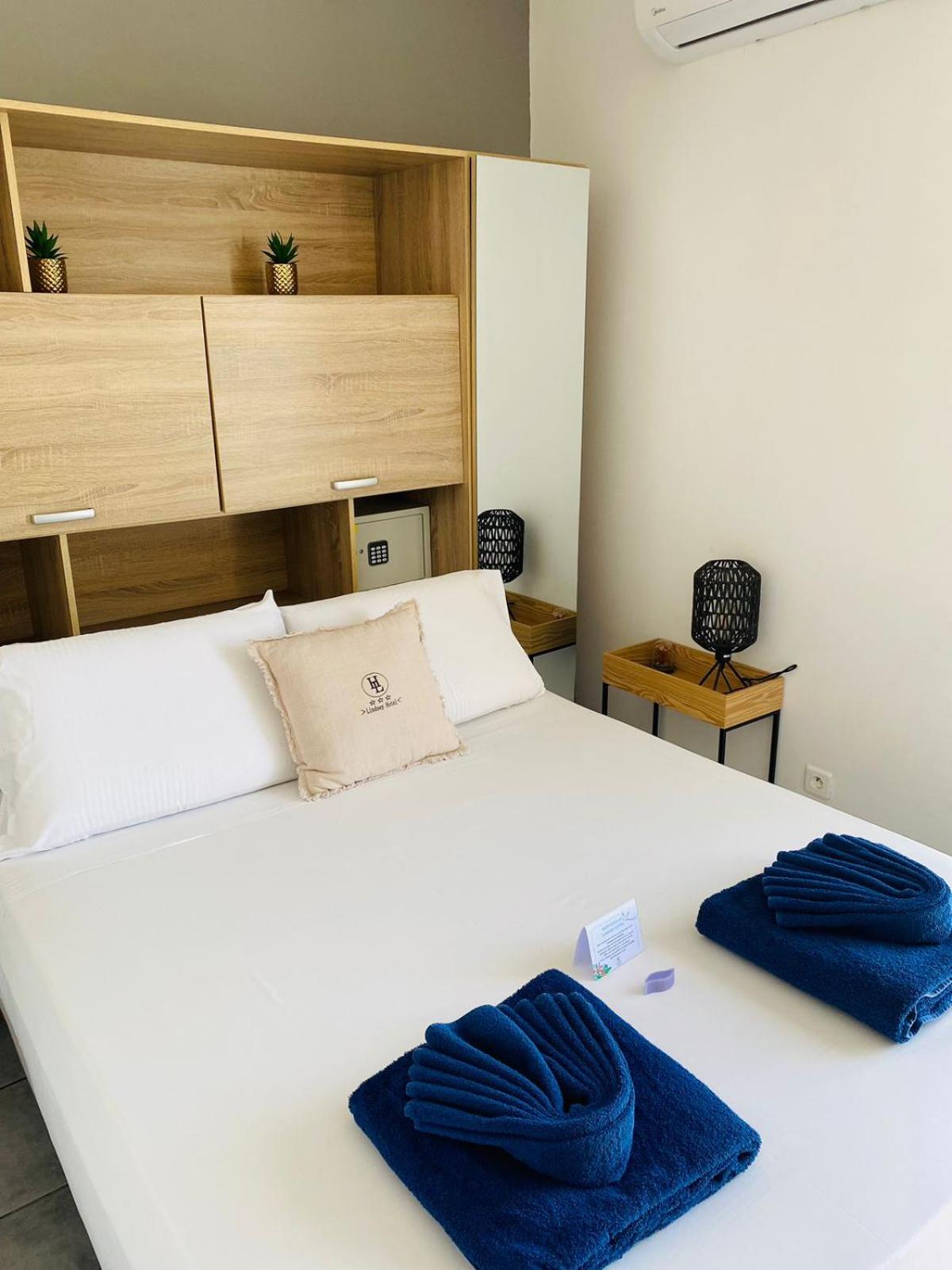 Two-Bedroom Apartment - Photo 8