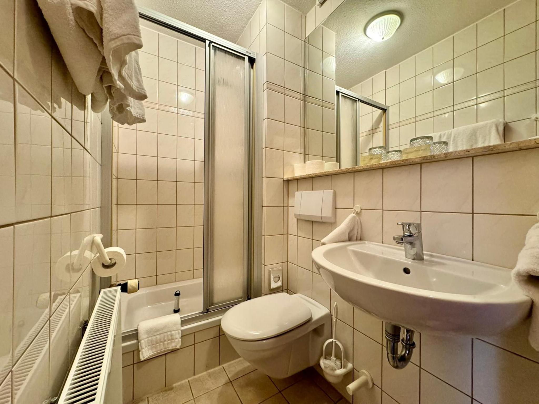 Double Room with Balcony photo 3