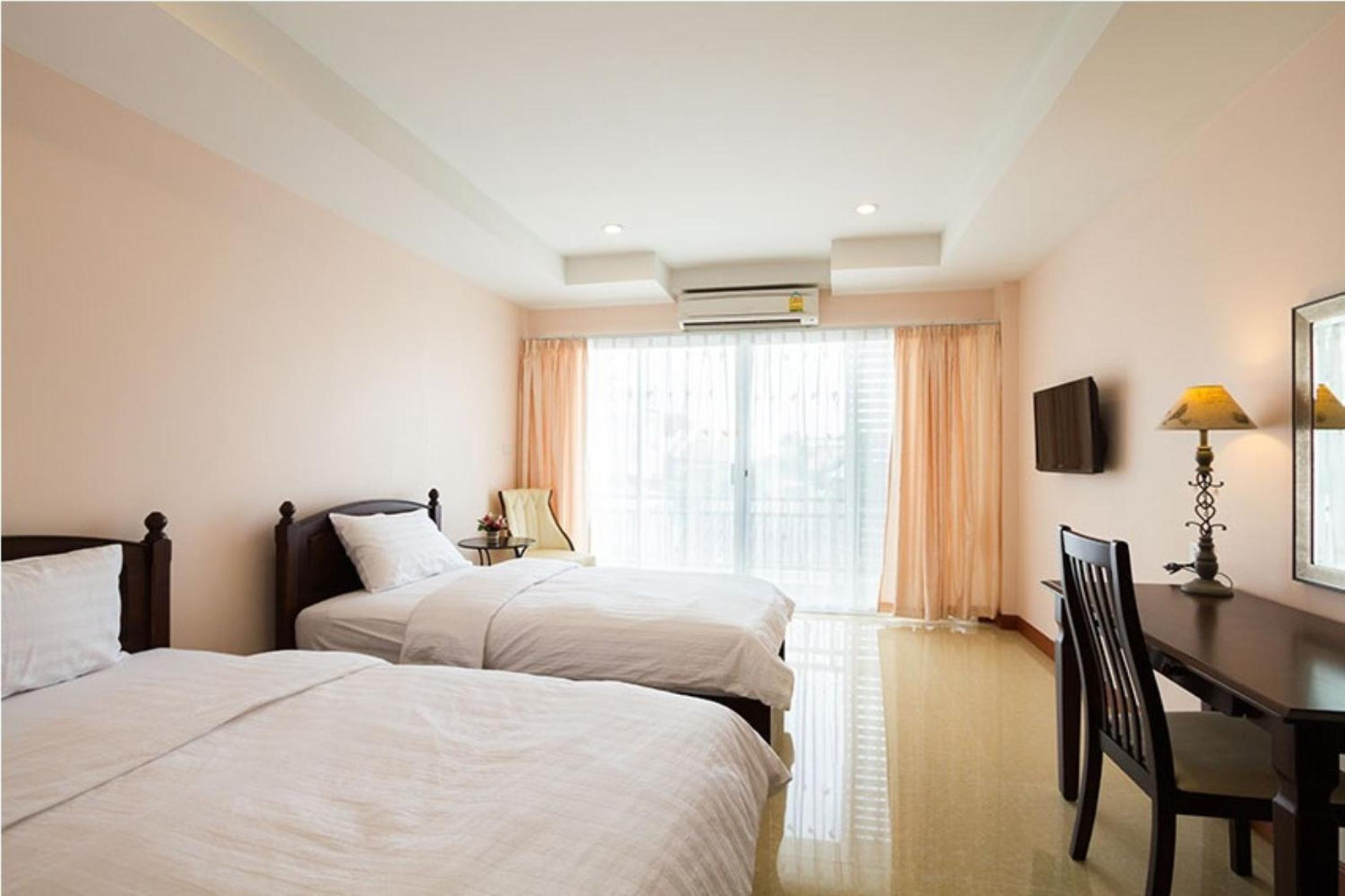 Standard Twin Room photo 3