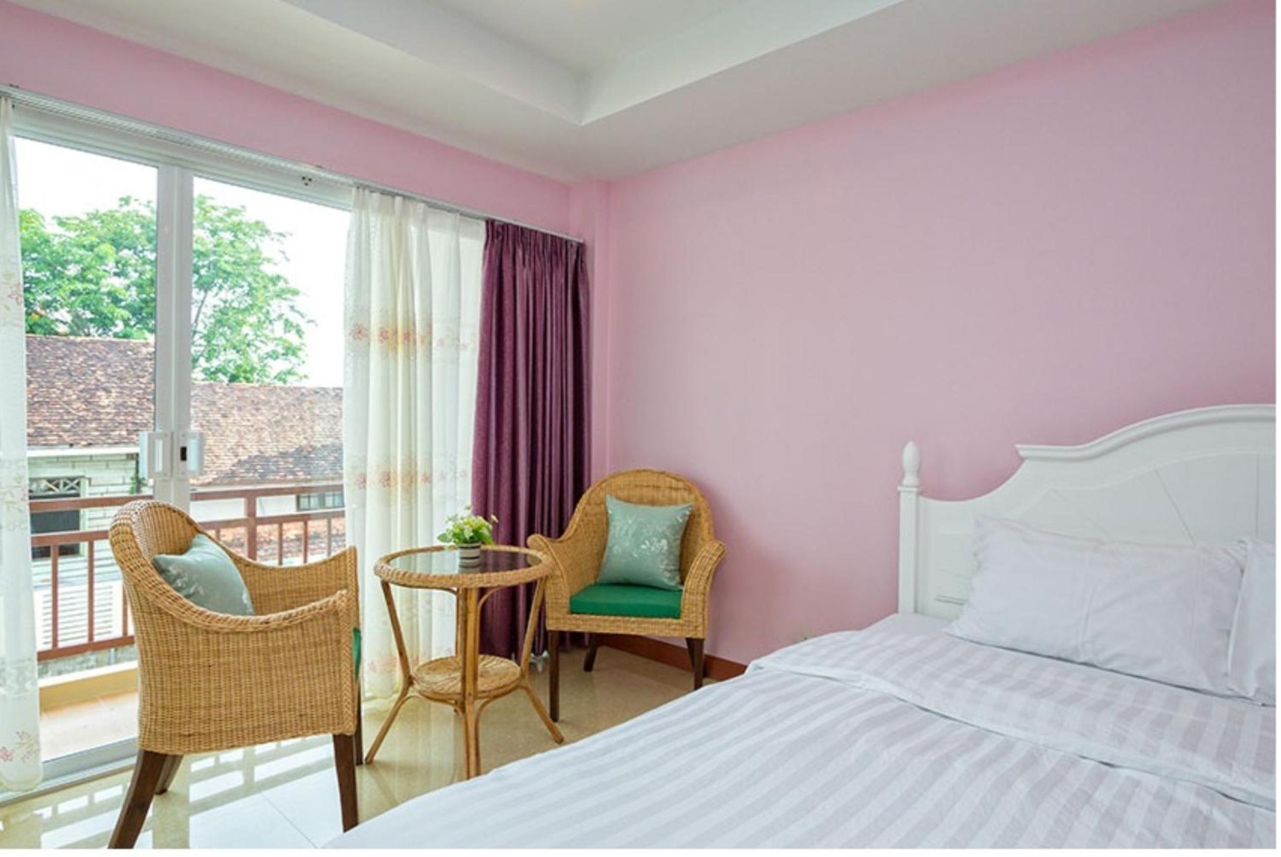 Deluxe Double Room photo 2