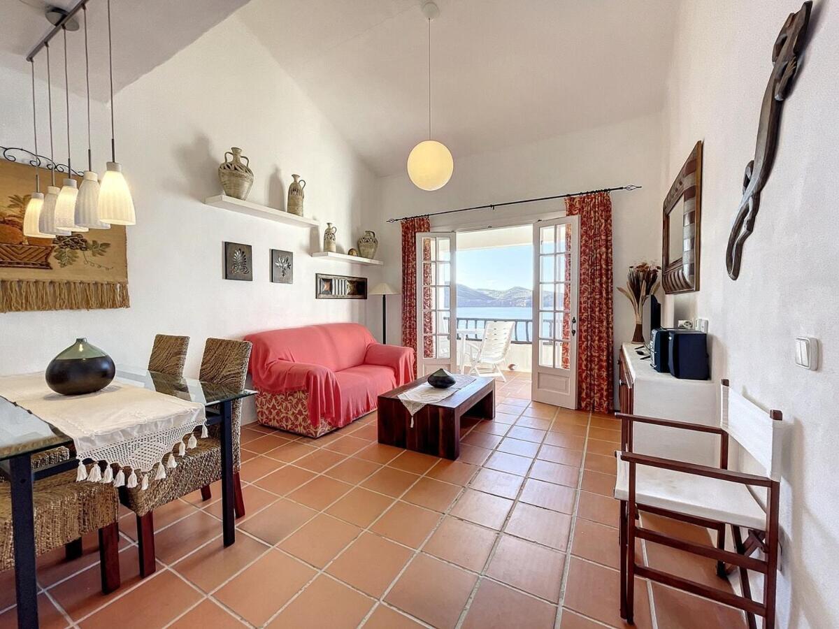 Apartamento de lujo de una habitación con vistas al jardín
