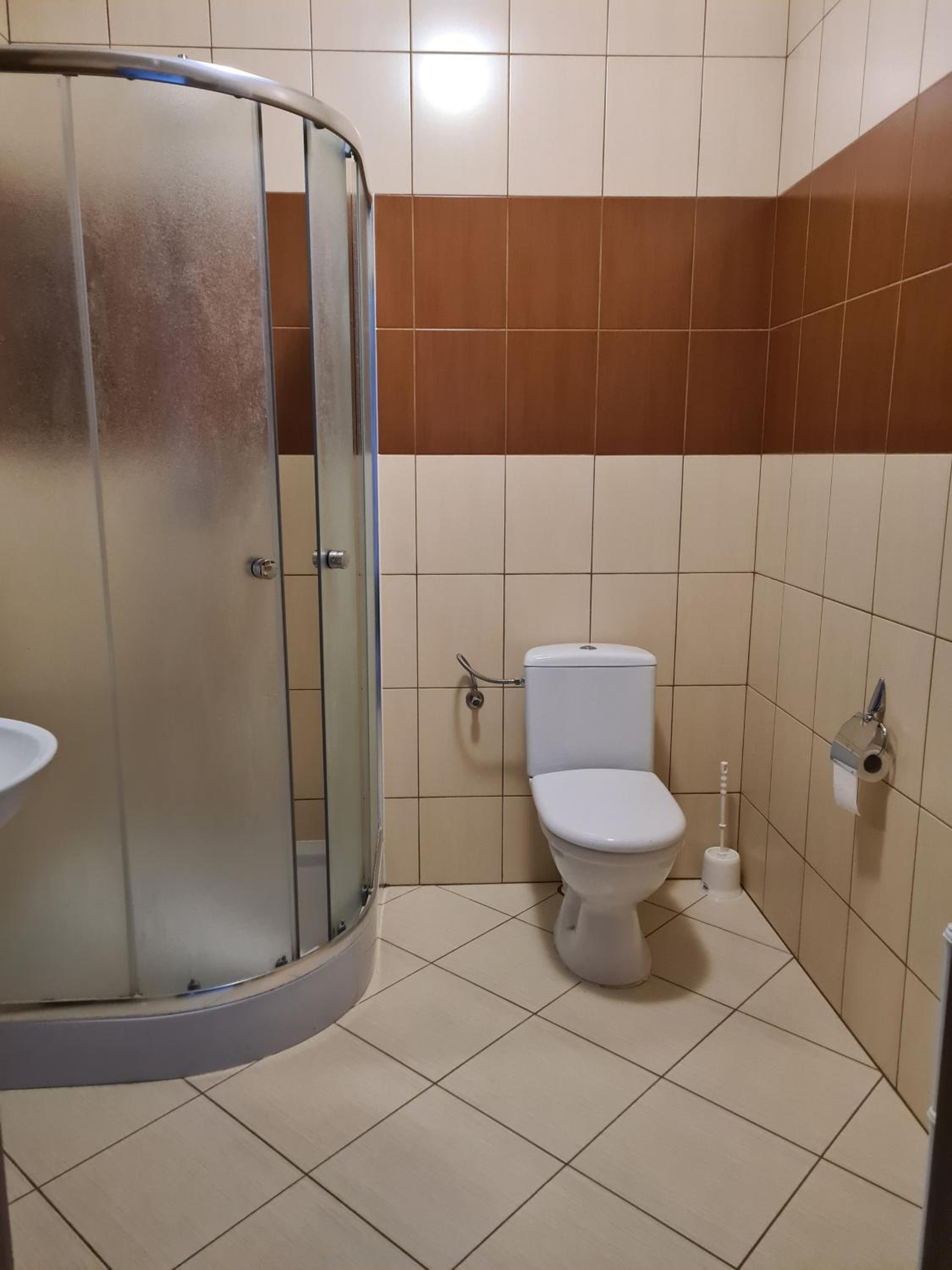 Triple Room with Bathroom - Photo 4