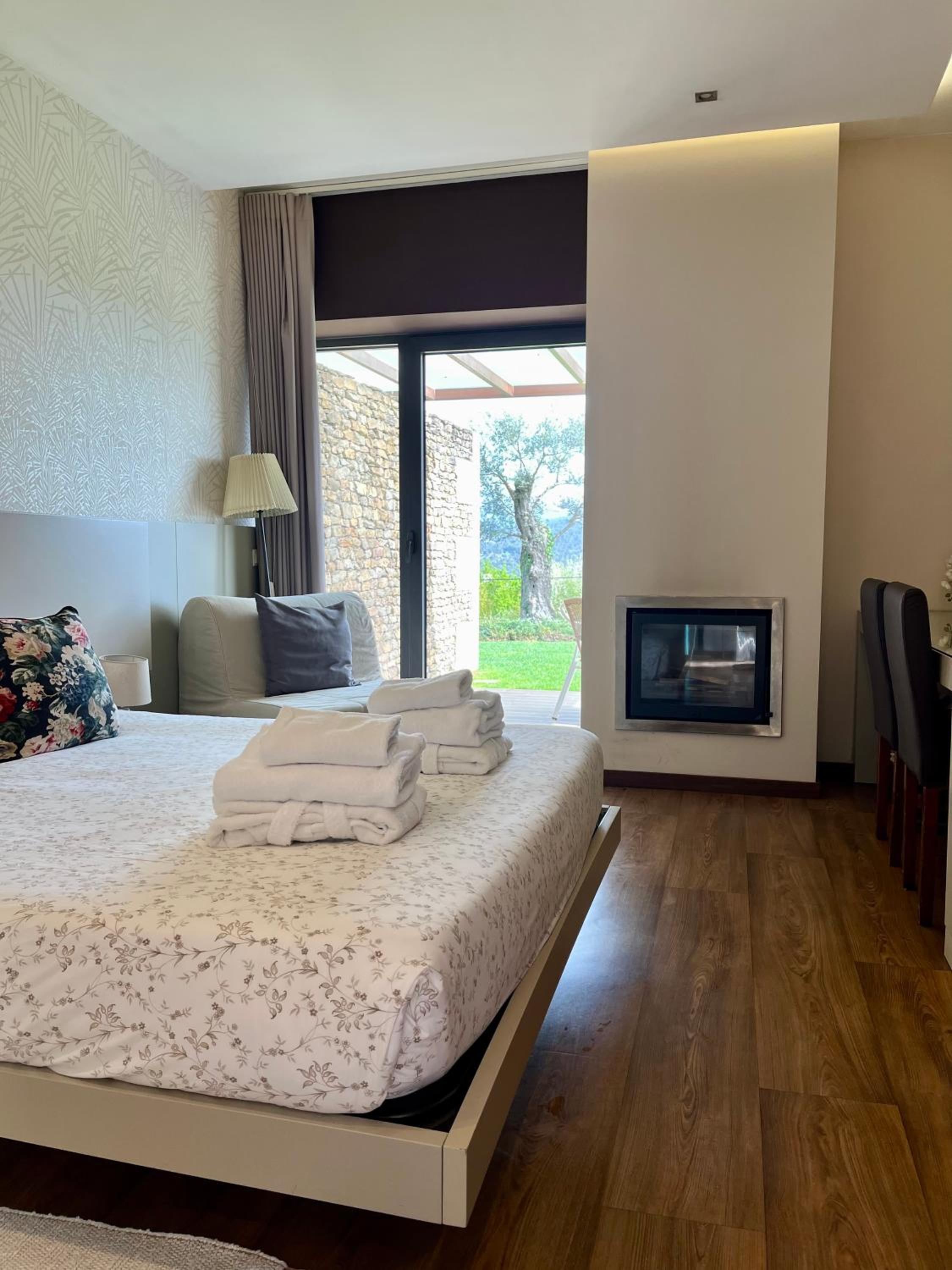 Double Room with Mountain View - Photo 29