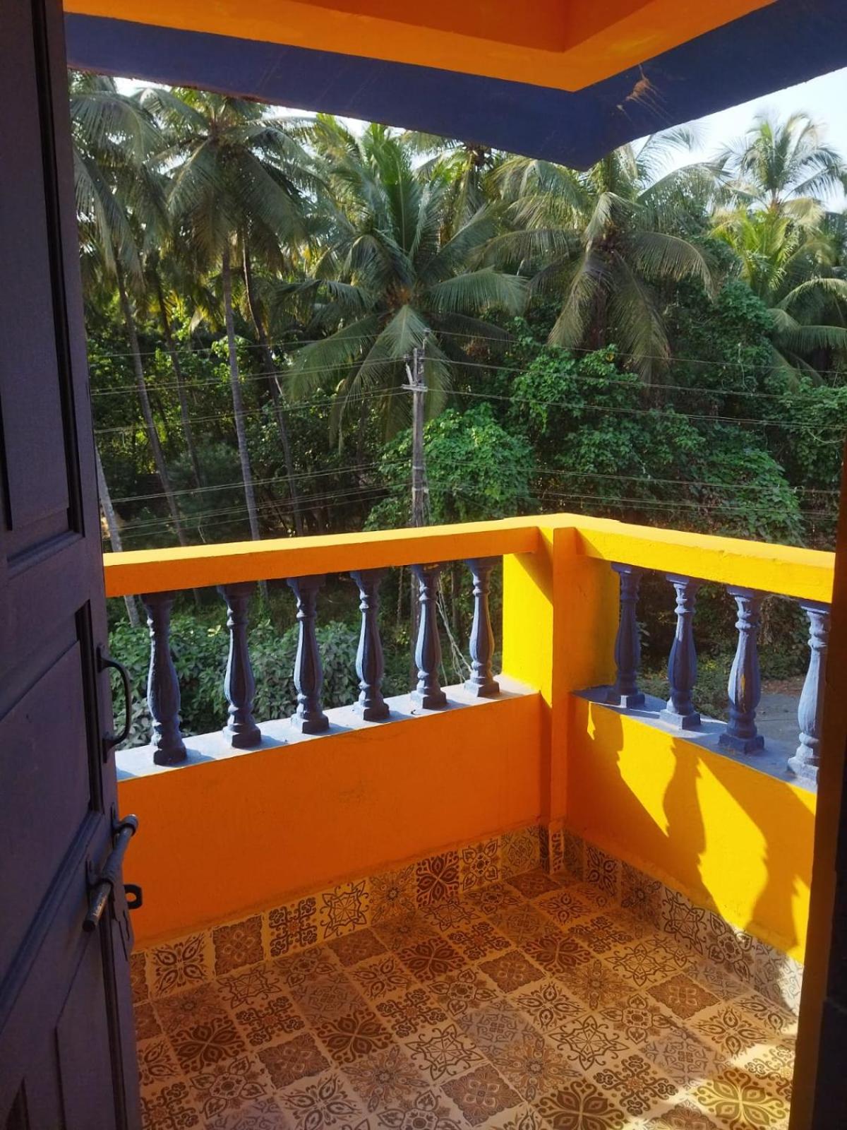 Deluxe Double Room with Balcony and Sea View photo 3