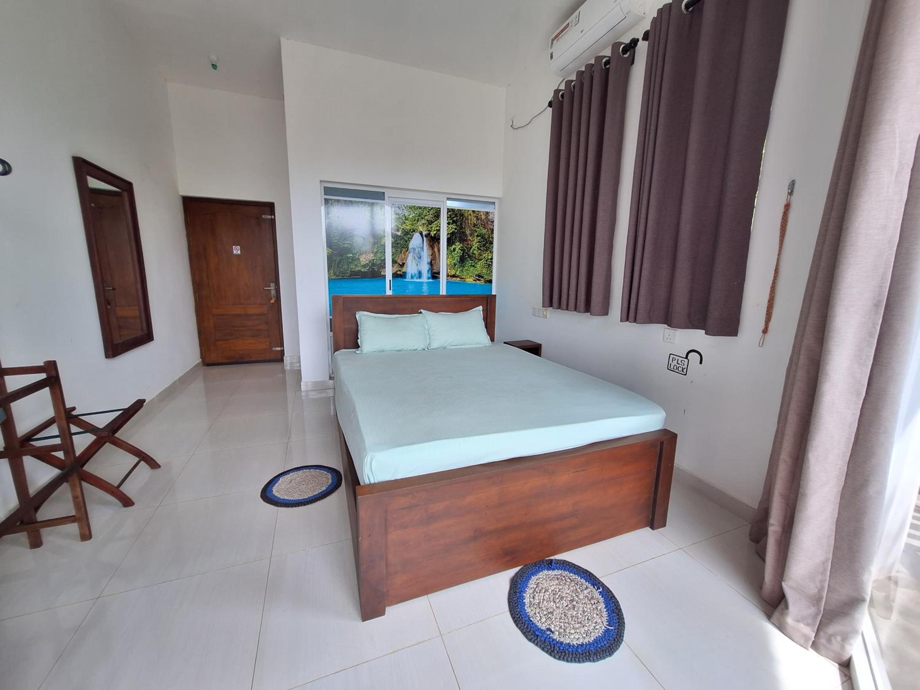 Double Room with Sea View photo 2