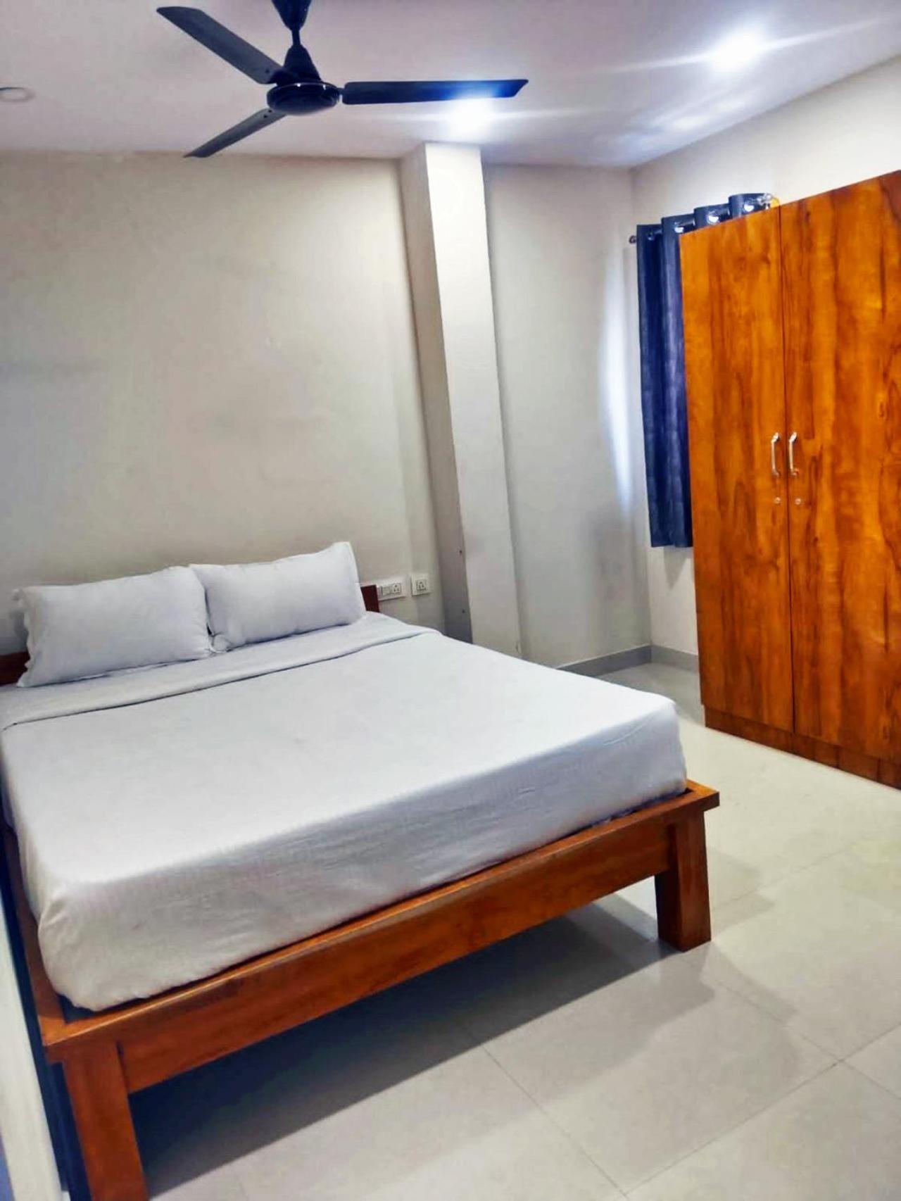Deluxe Double Room - Photo 1