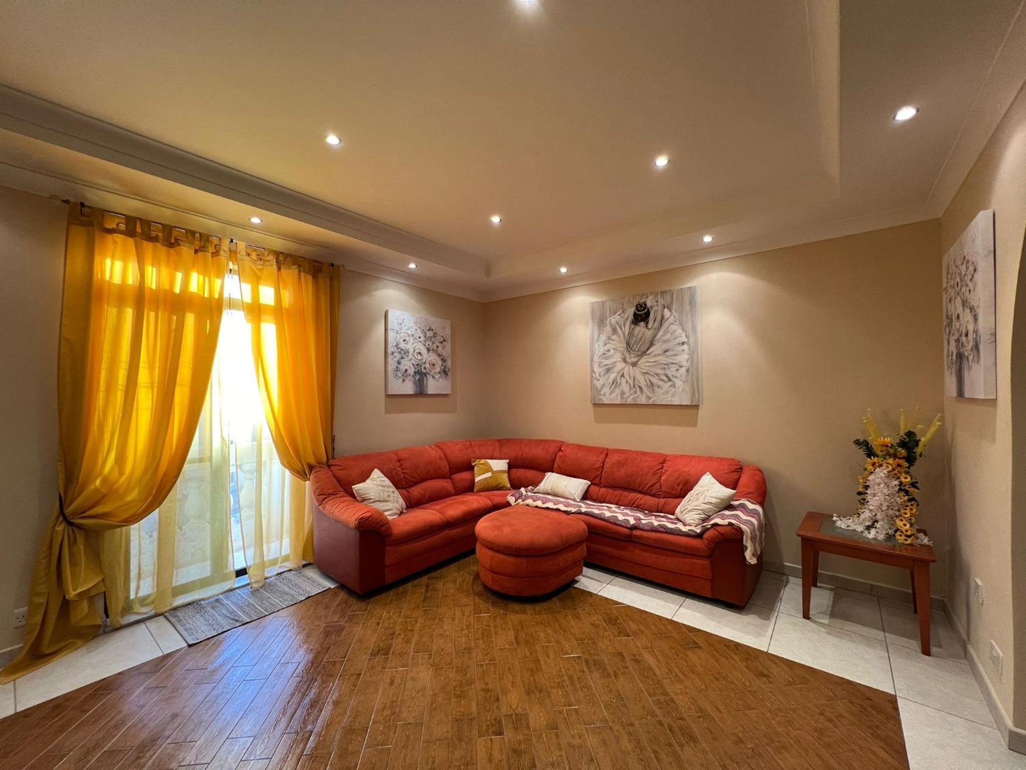 Three-Bedroom Apartment photo 1