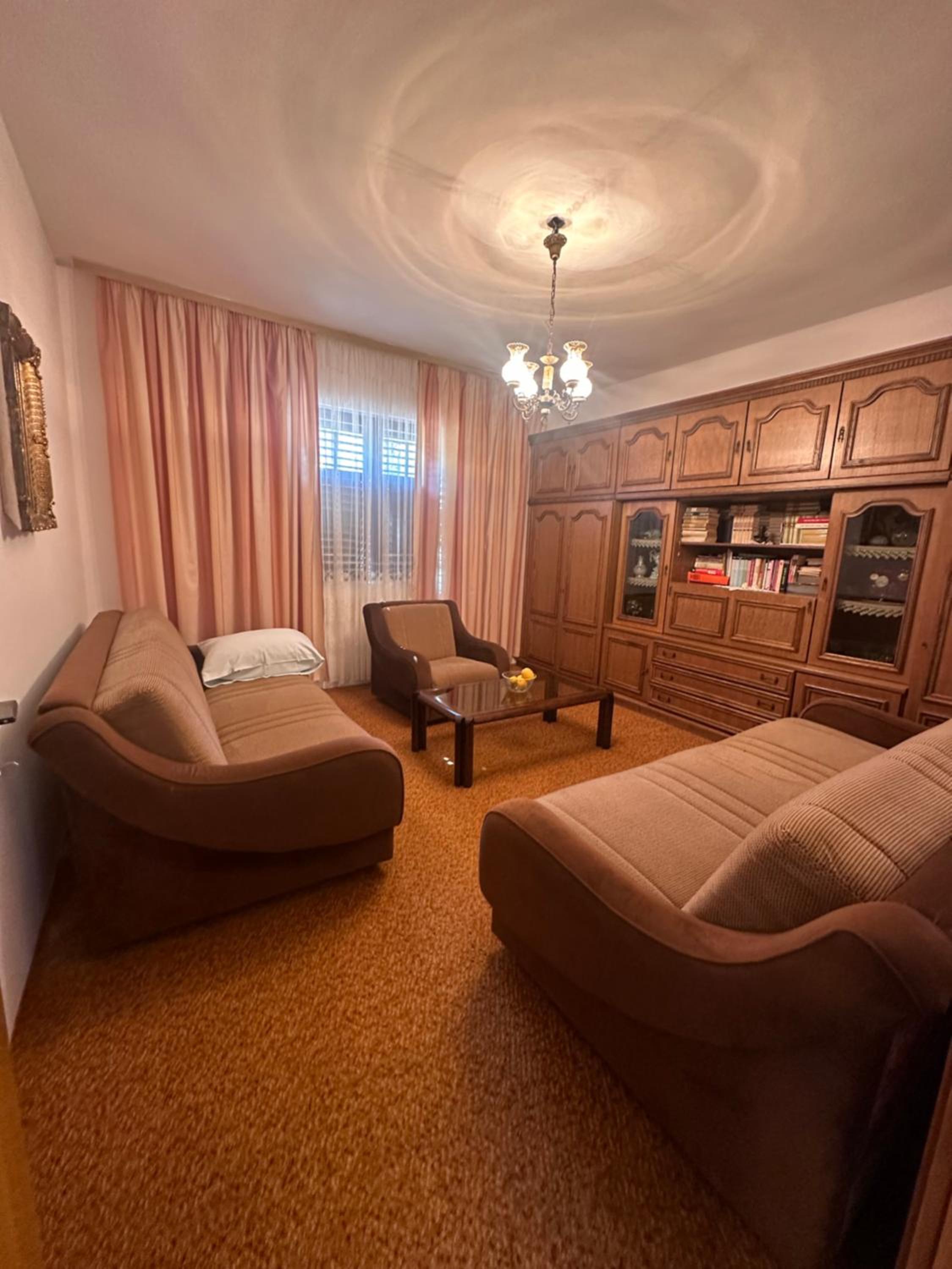 One-Bedroom House photo 1