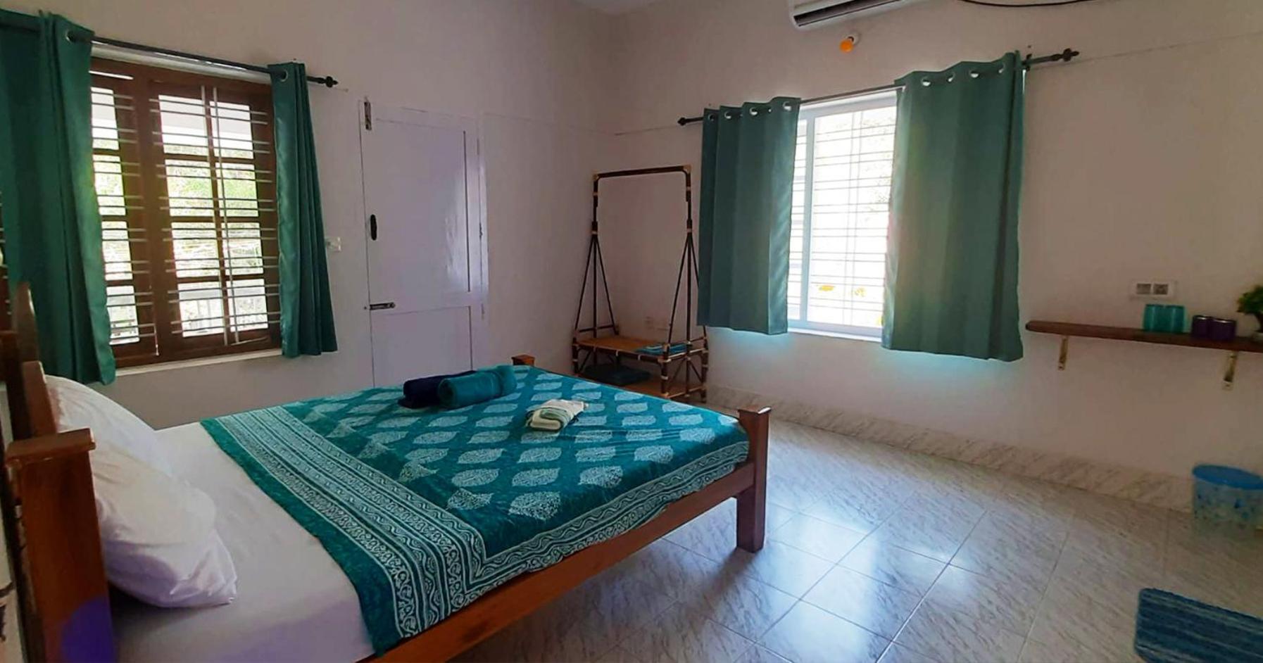 Queen Room with Balcony