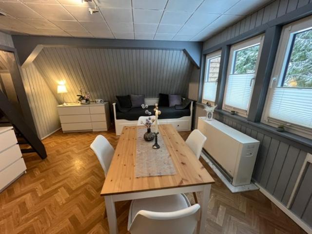 One-Bedroom House photo 1
