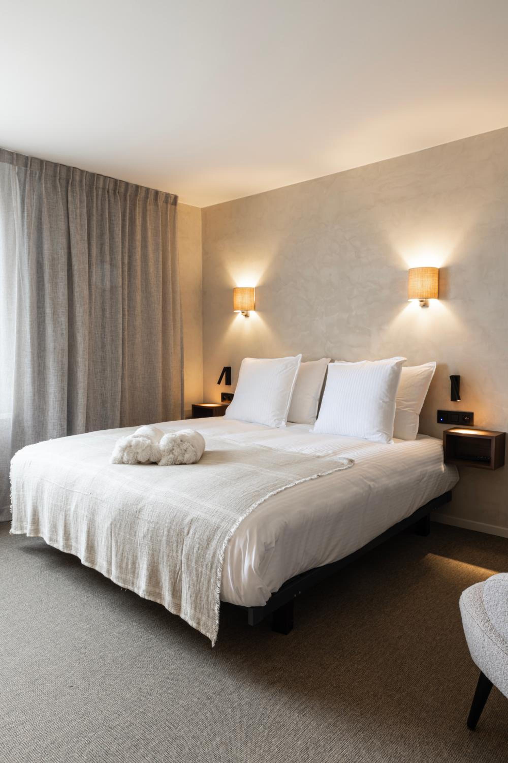 Superior Double Room with Courtyard View - Pet Free Room