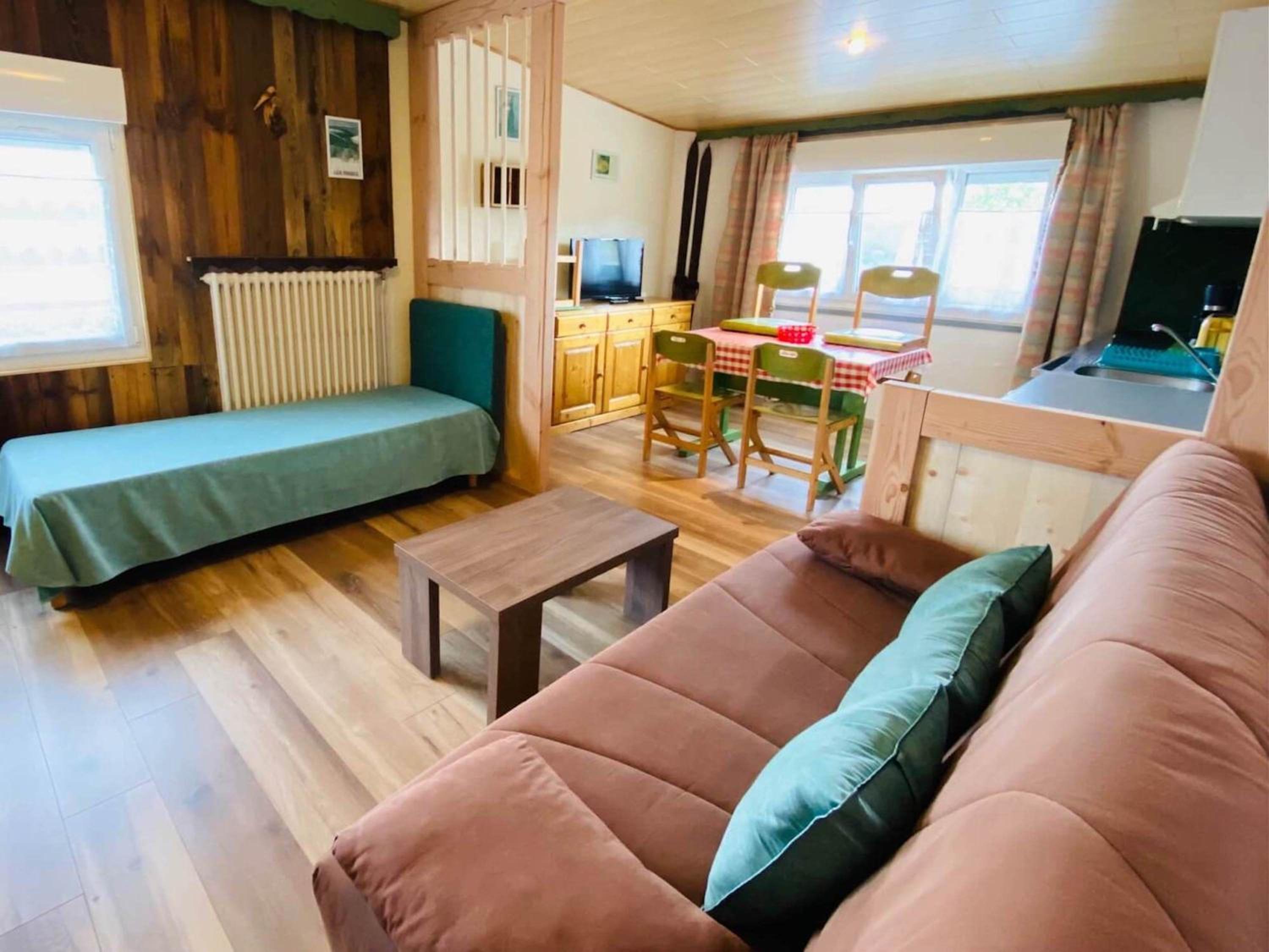One-Bedroom Family Apartment photo 1