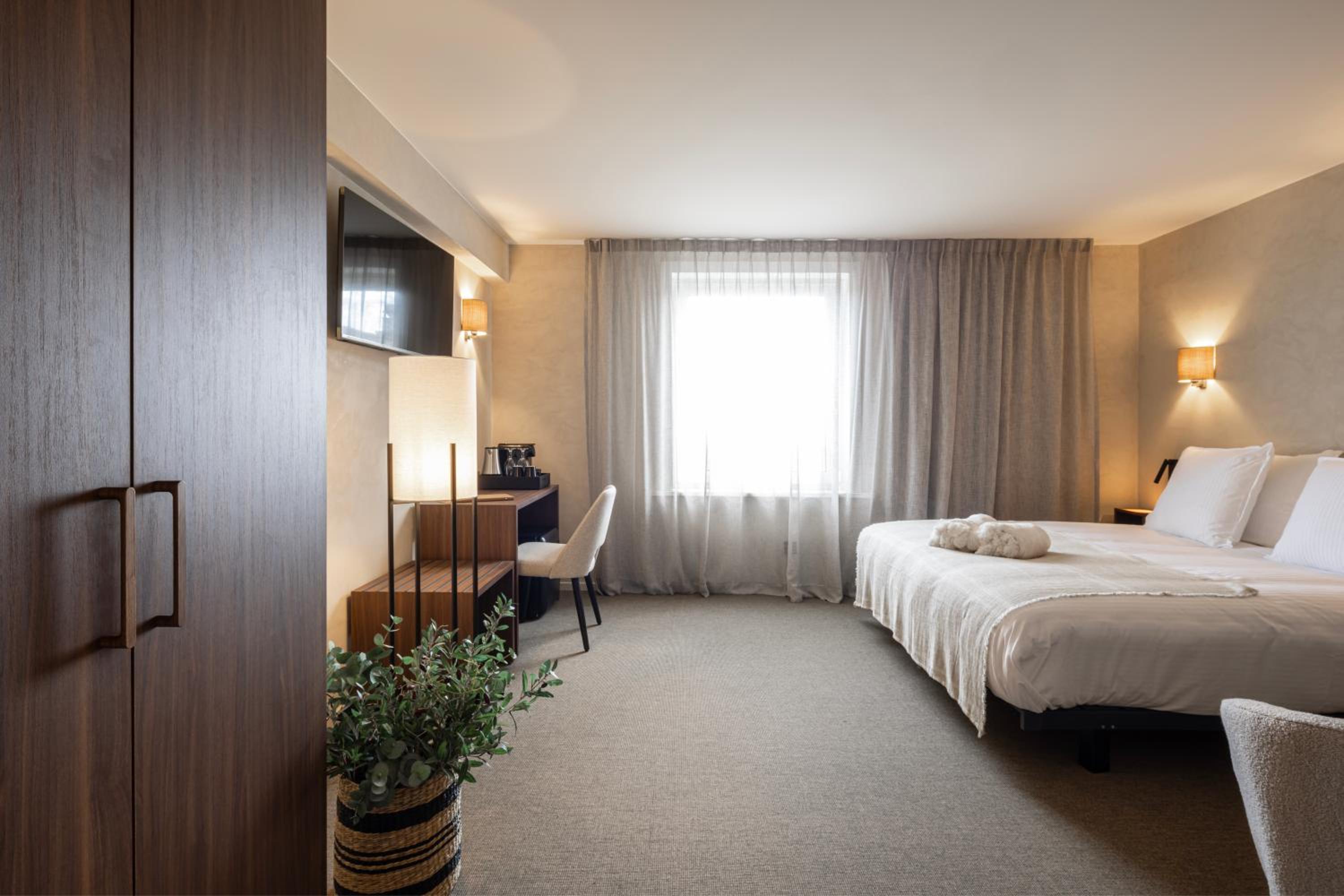 Superior Double Room with Courtyard View - Dogs Allowed