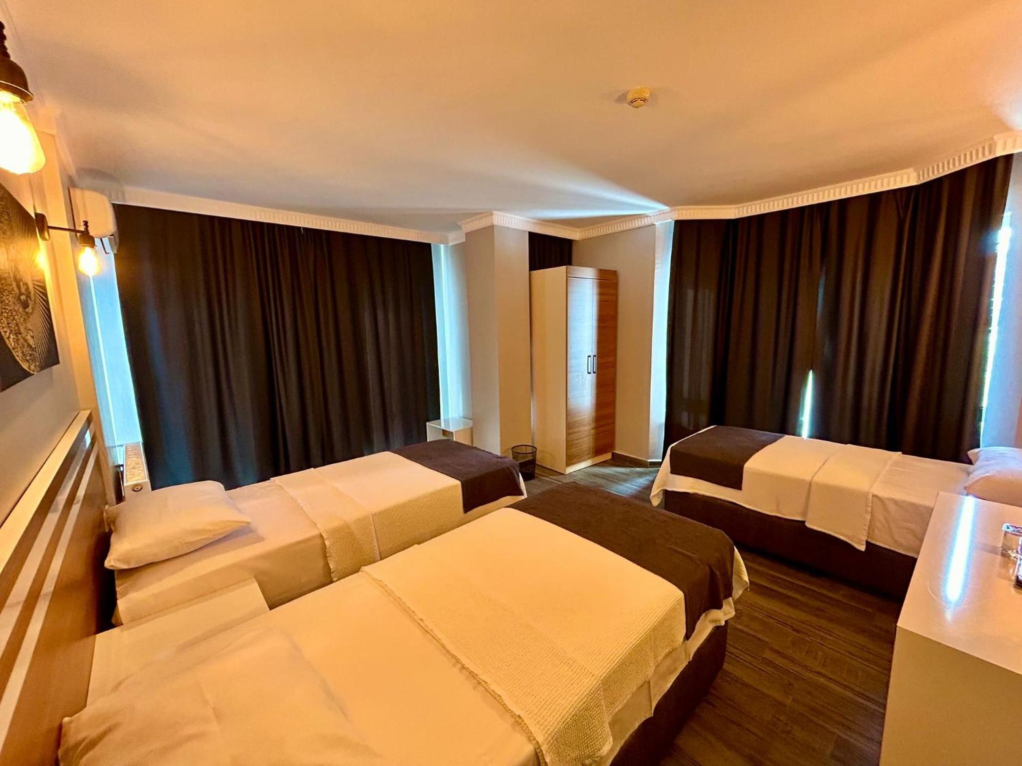 Triple Room With Sea View photo 1