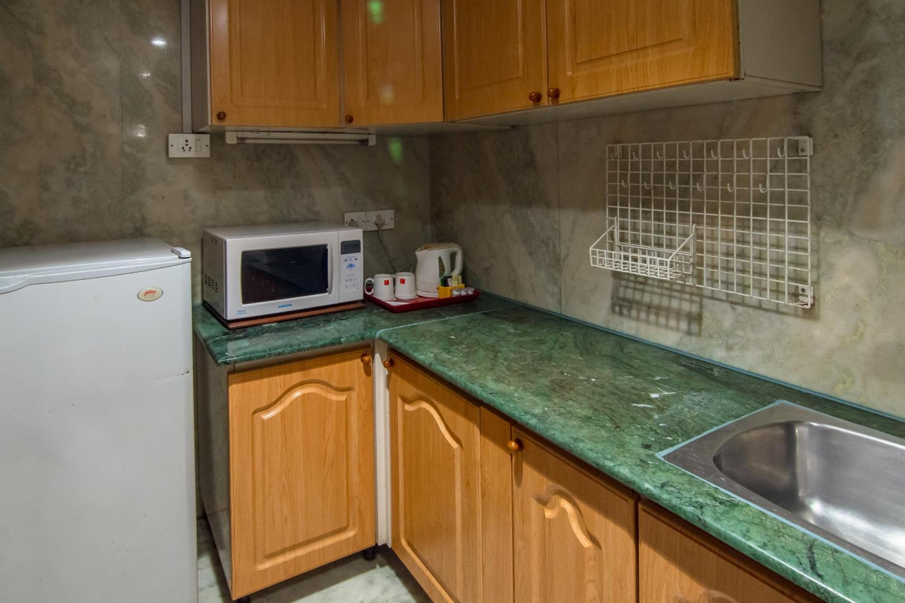 1 Bedroom Apartment with Complimentary One way Airport Transfers , 15% off on session on Spa and Enjoy Happy Hours with 1+1 offer on Beverages - Photo 5