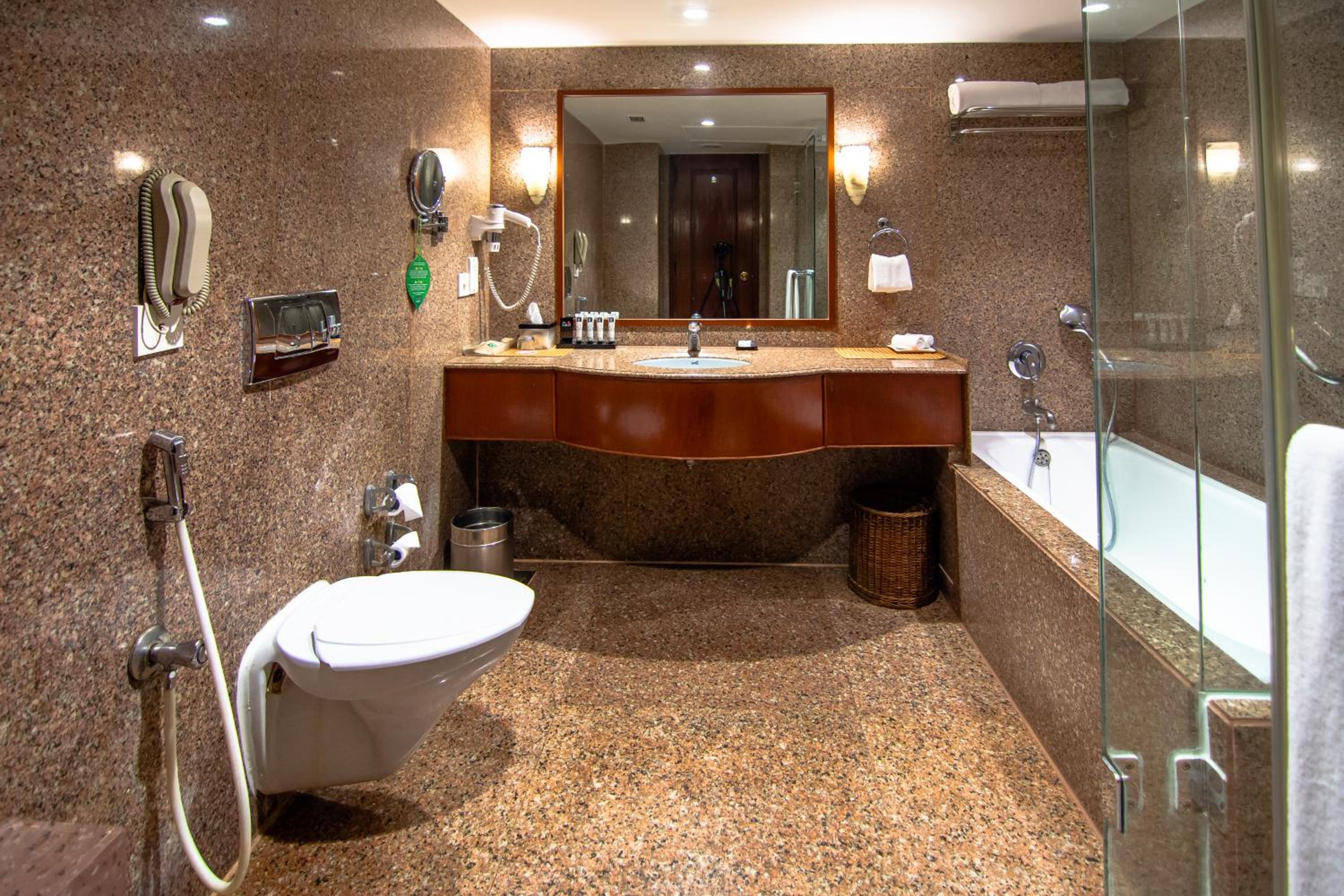 1 Bedroom Apartment with Complimentary One way Airport Transfers , 15% off on session on Spa and Enjoy Happy Hours with 1+1 offer on Beverages - Photo 6