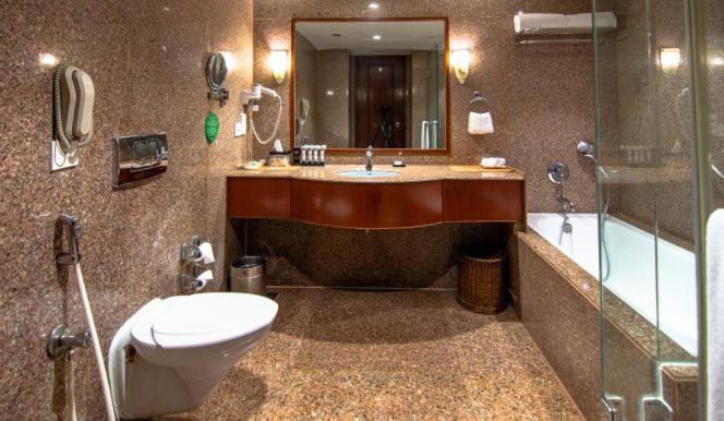 02 Bedroom Apartment (Enjoy Happy Hours with 1+1 offer on Alcoholic Beverages, Soft Beverages)