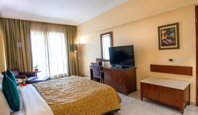 02 Bedroom Apartment (Enjoy Happy Hours with 1+1 offer on Alcoholic Beverages, Soft Beverages)