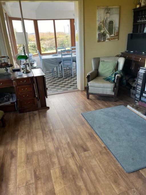 Four-Bedroom House photo 1