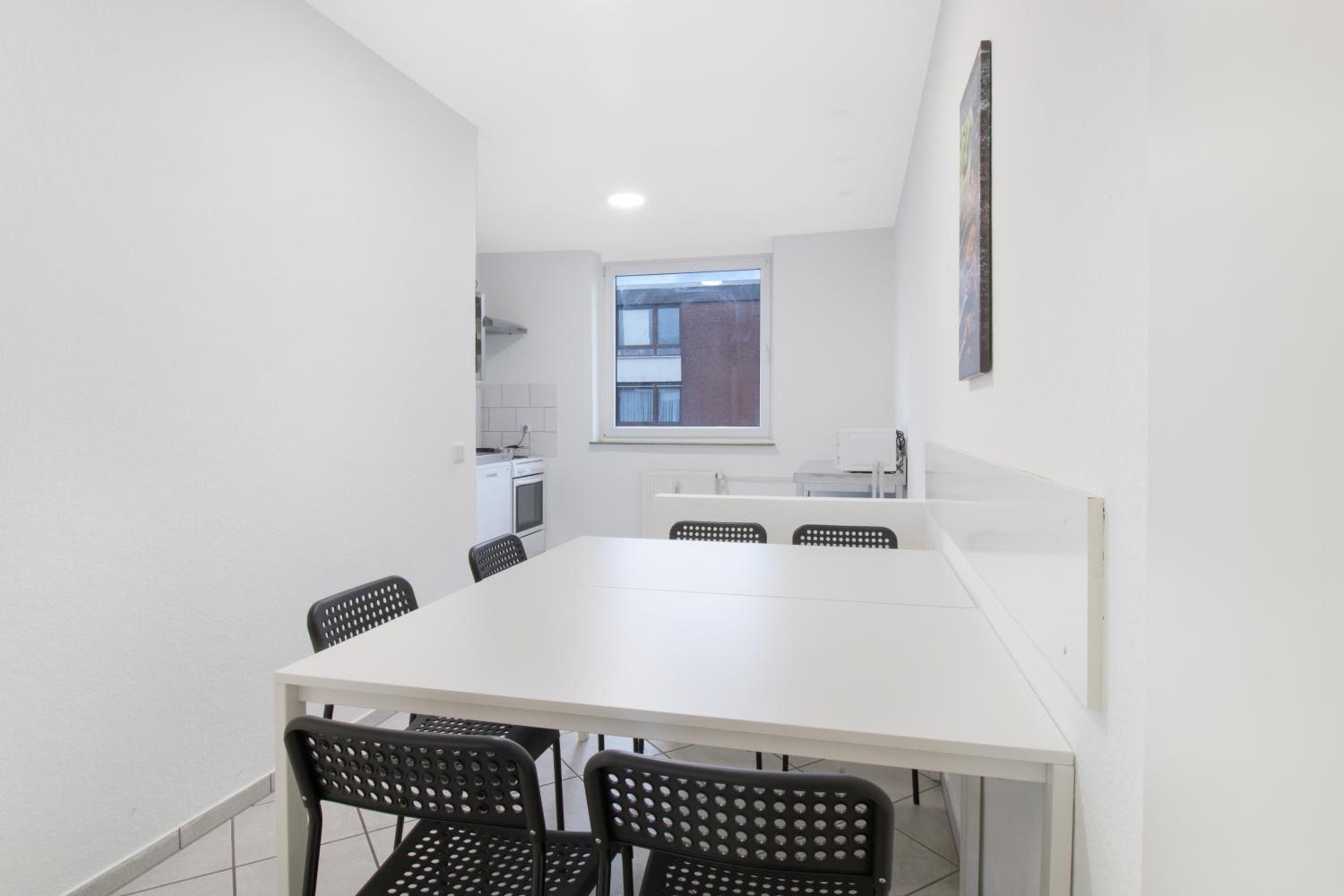 Three-Bedroom Apartment photo 2