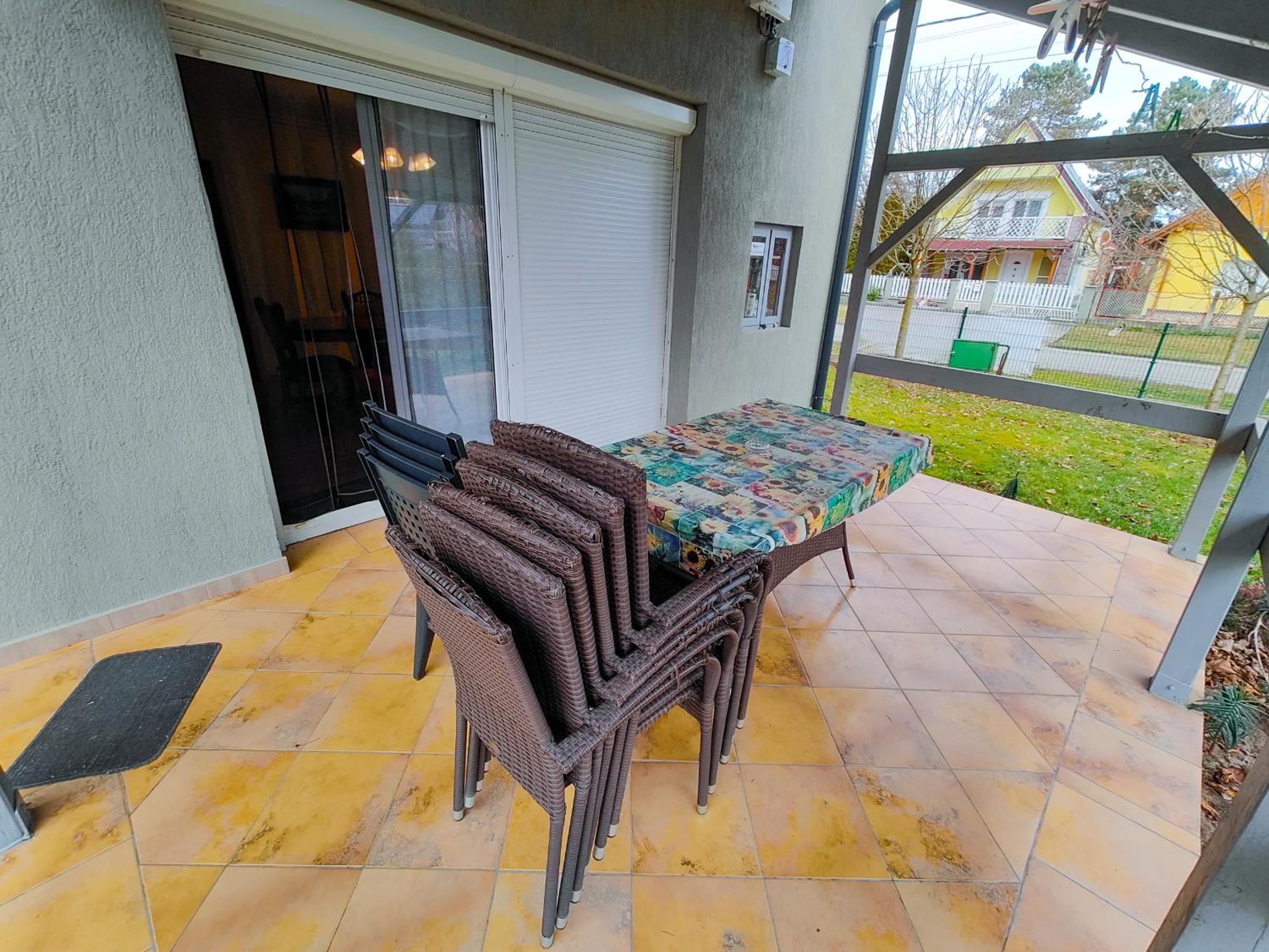 Apartment with Terrace photo 3