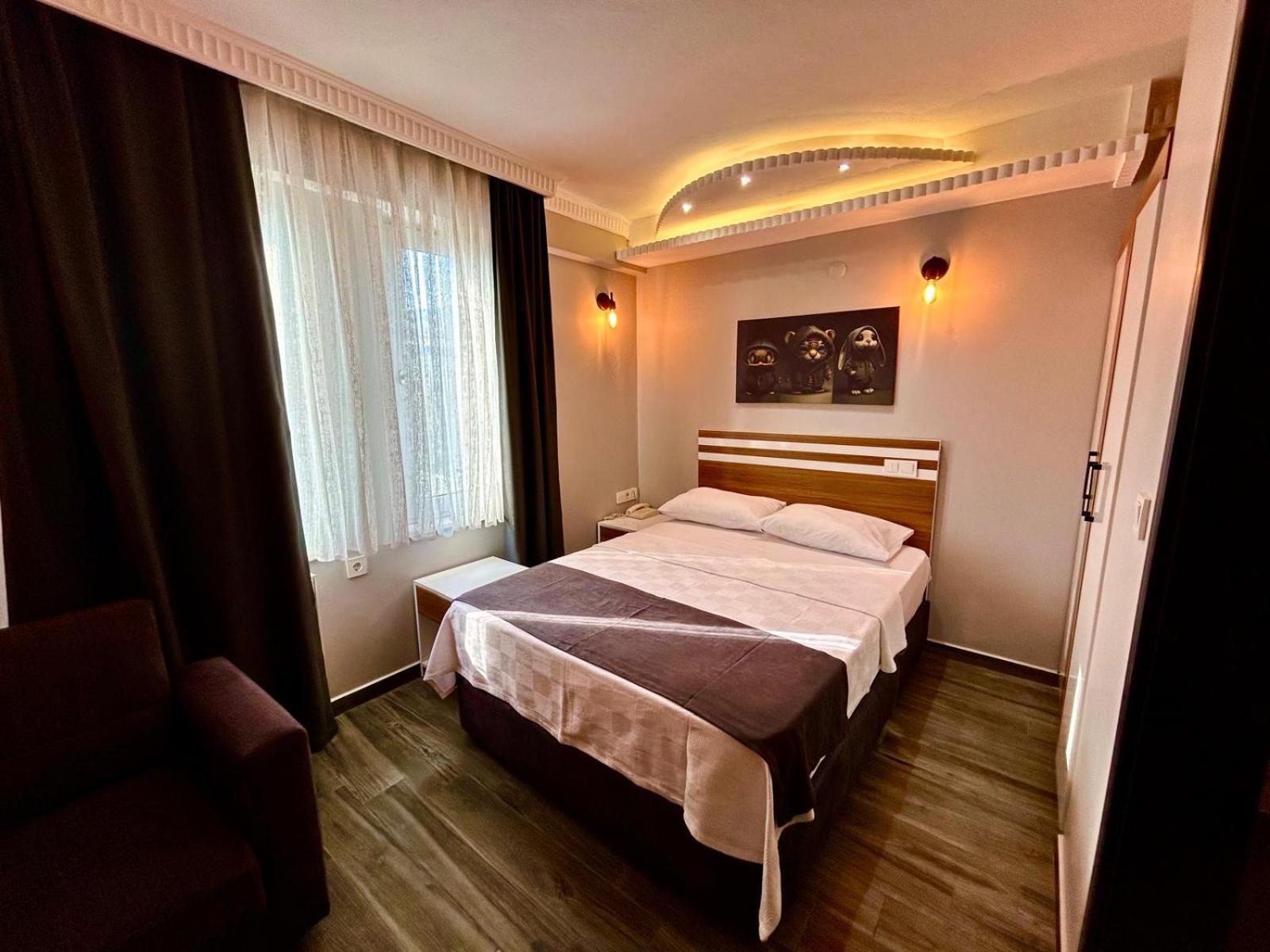 Economy Double Room photo 2