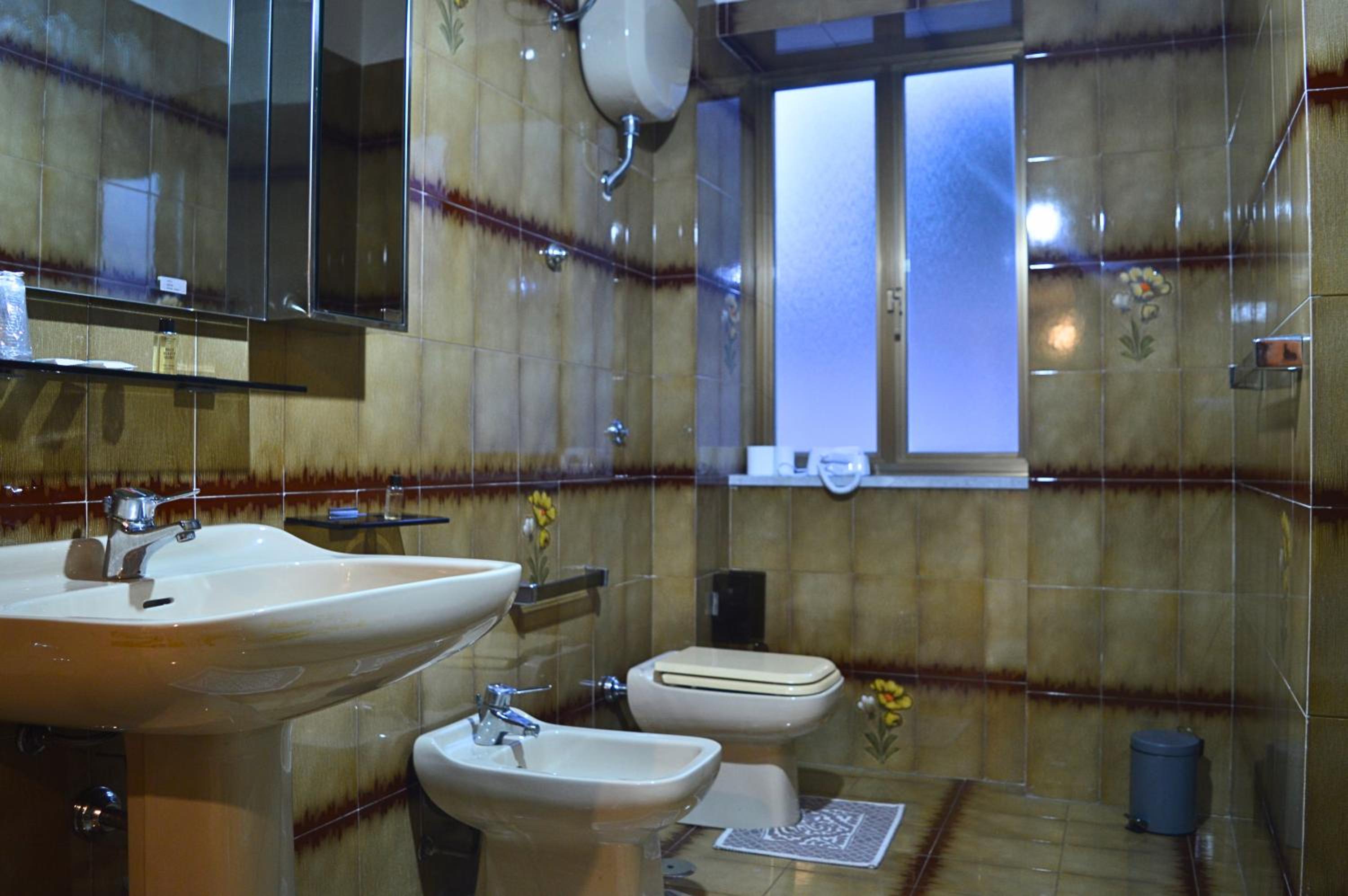 Standard Triple Room photo 2