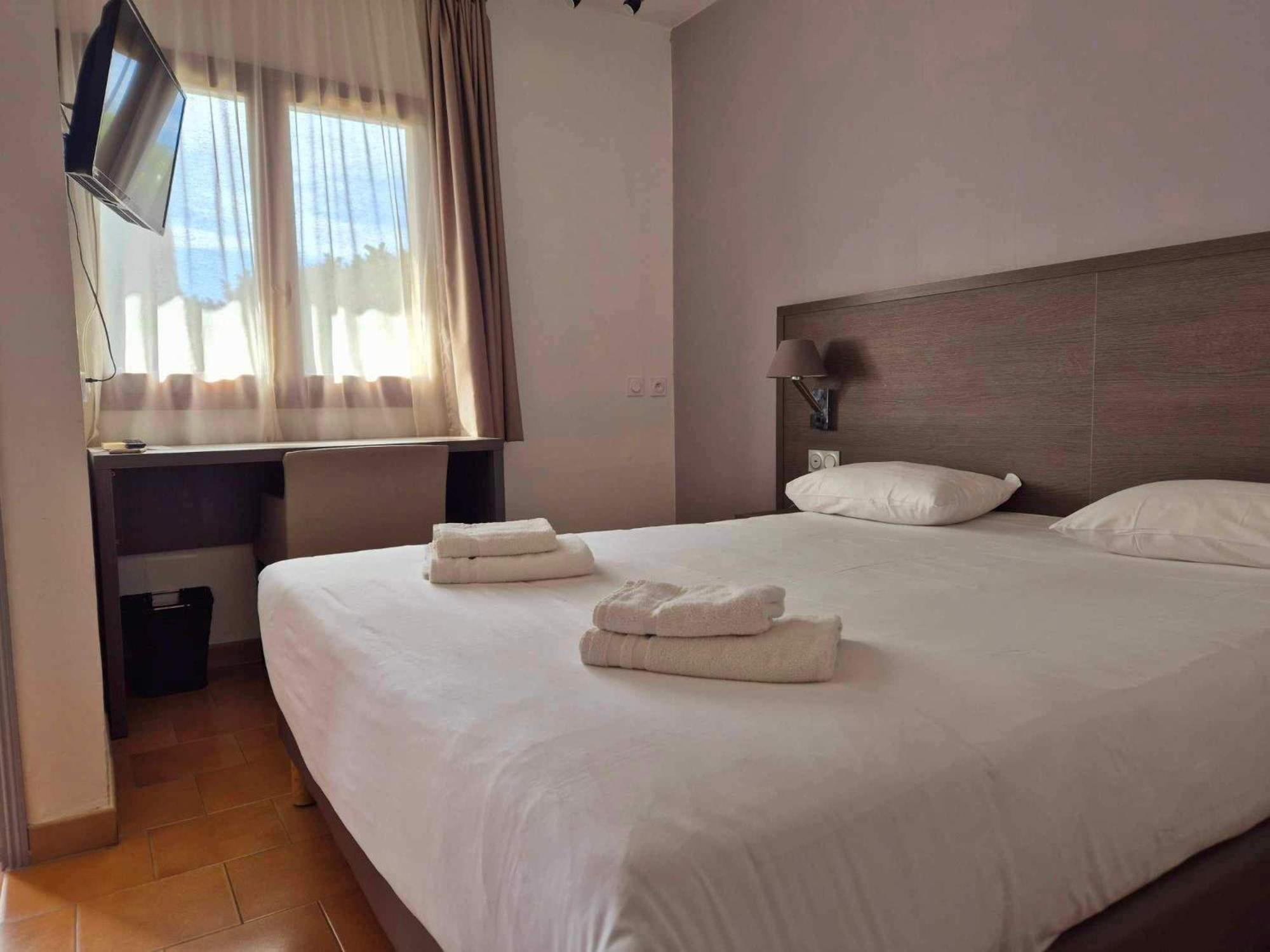 Comfort Double Room with Garden View - Photo 1