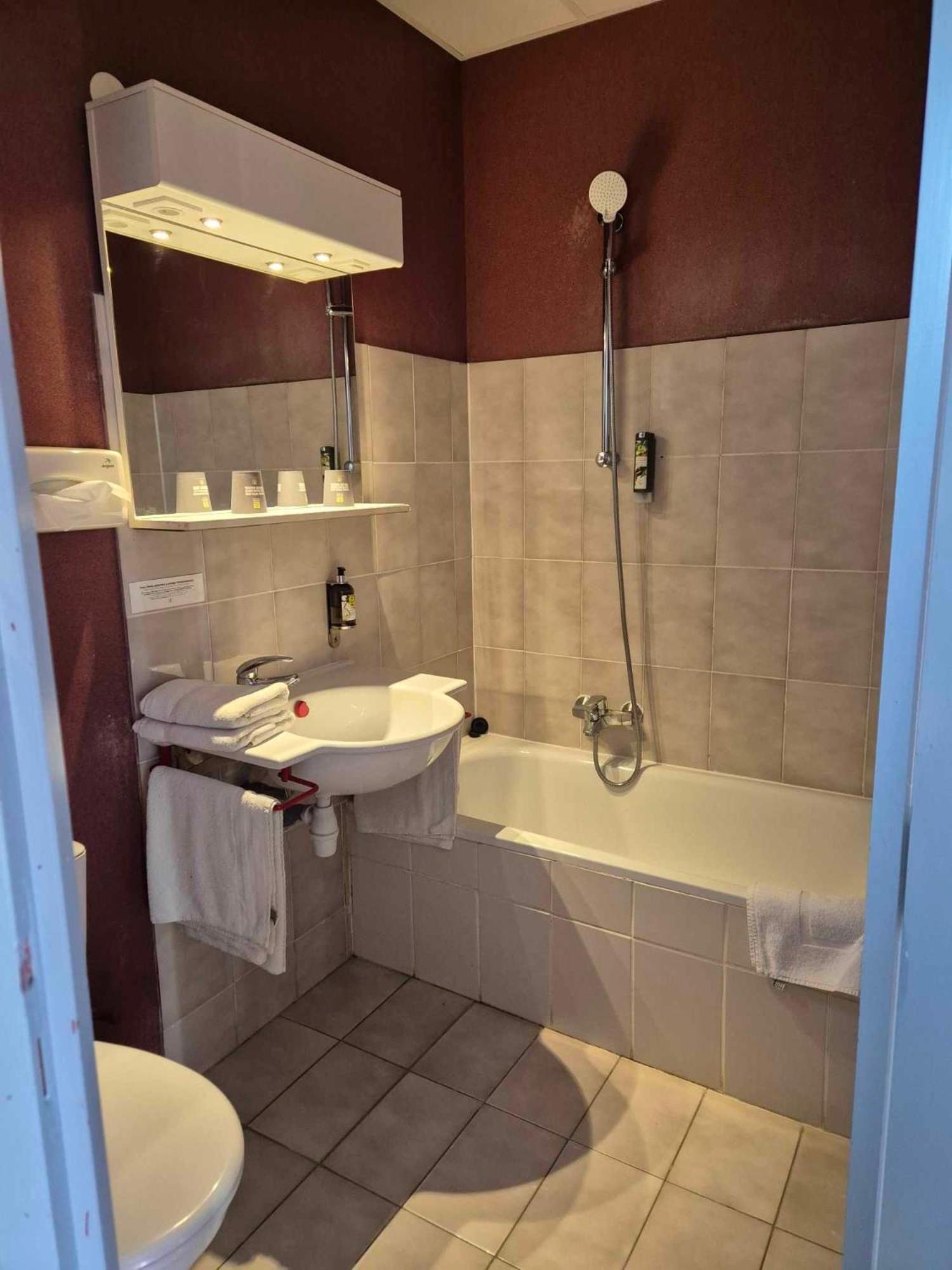 Comfort Double Room with Garden View - Photo 4