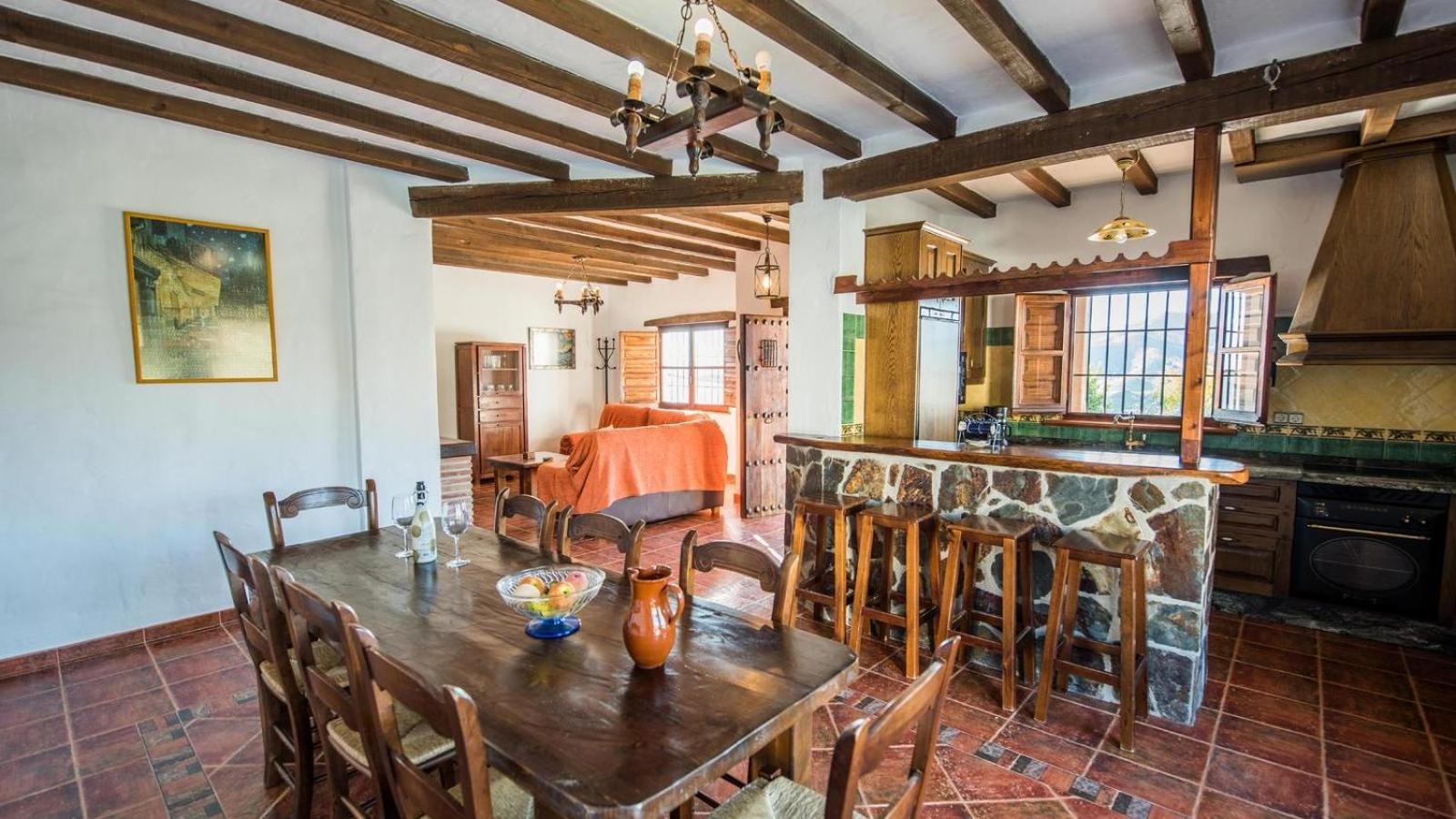 Villa photo 3