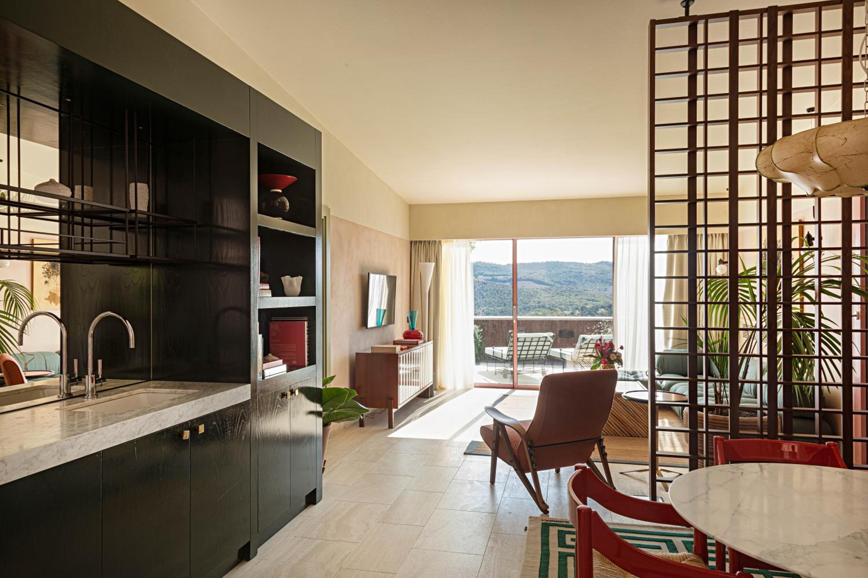 Etruria Suite