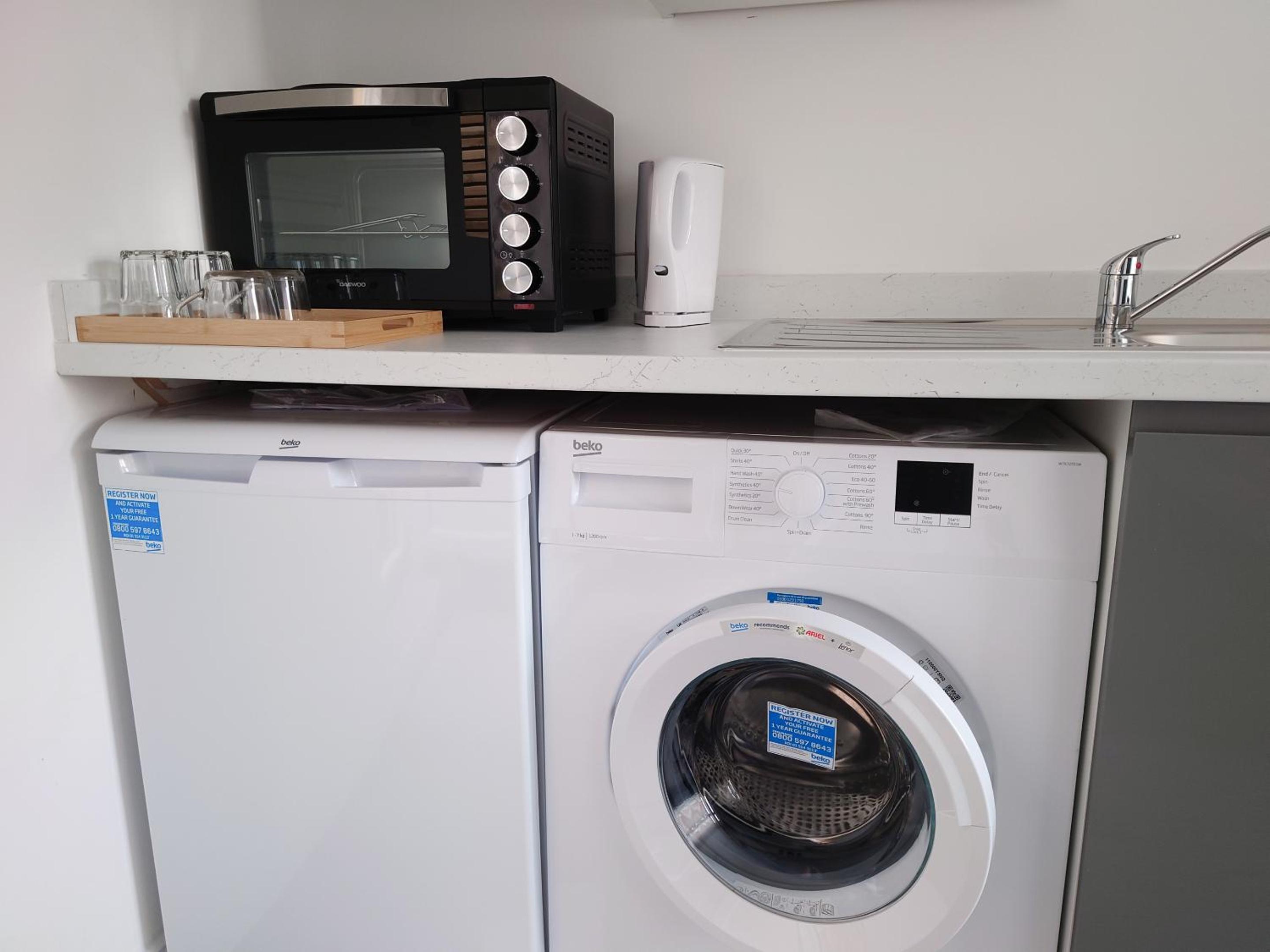 Studio Apartment photo 3