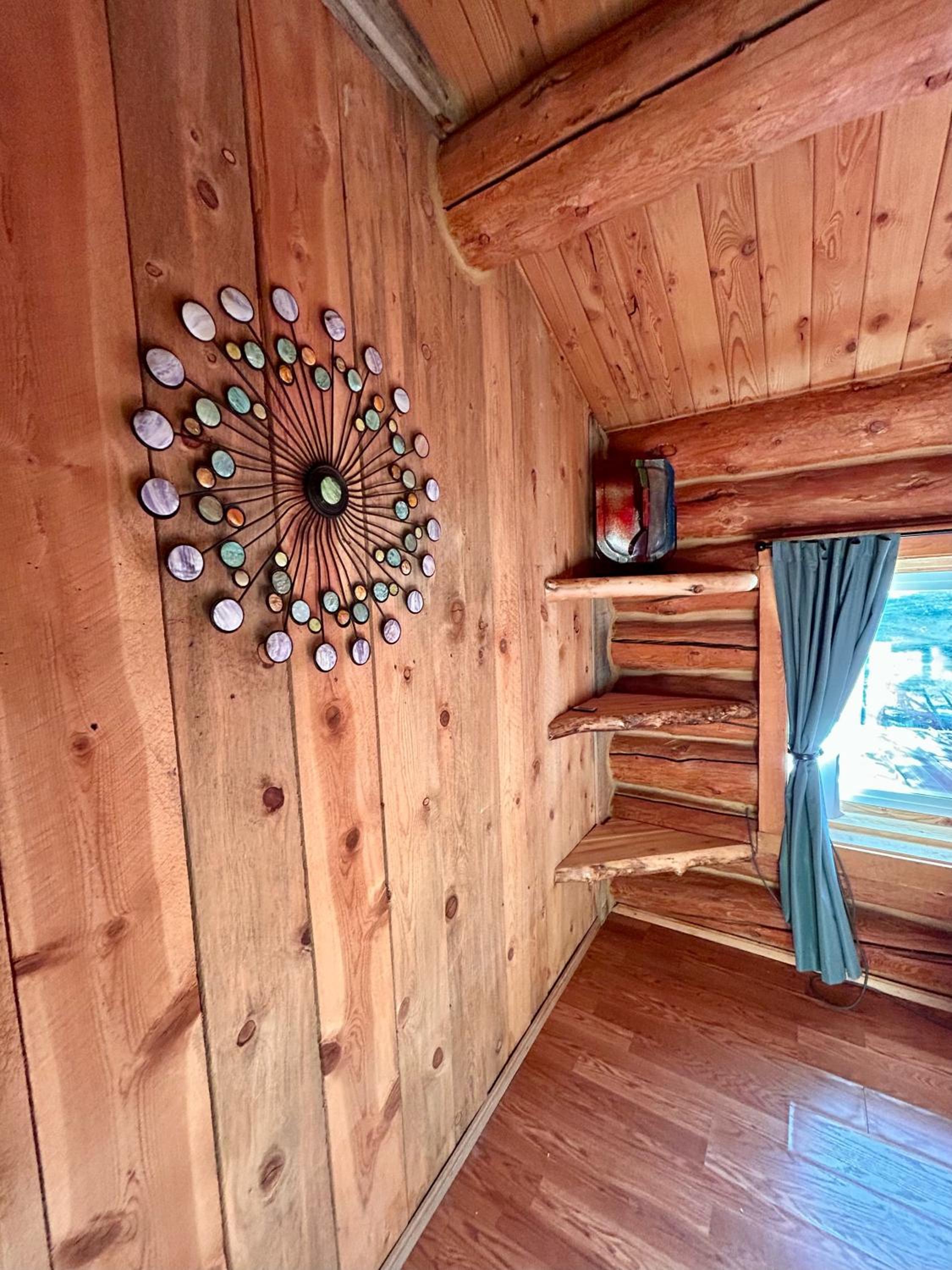 Single Room with Shared Bathroom photo 1