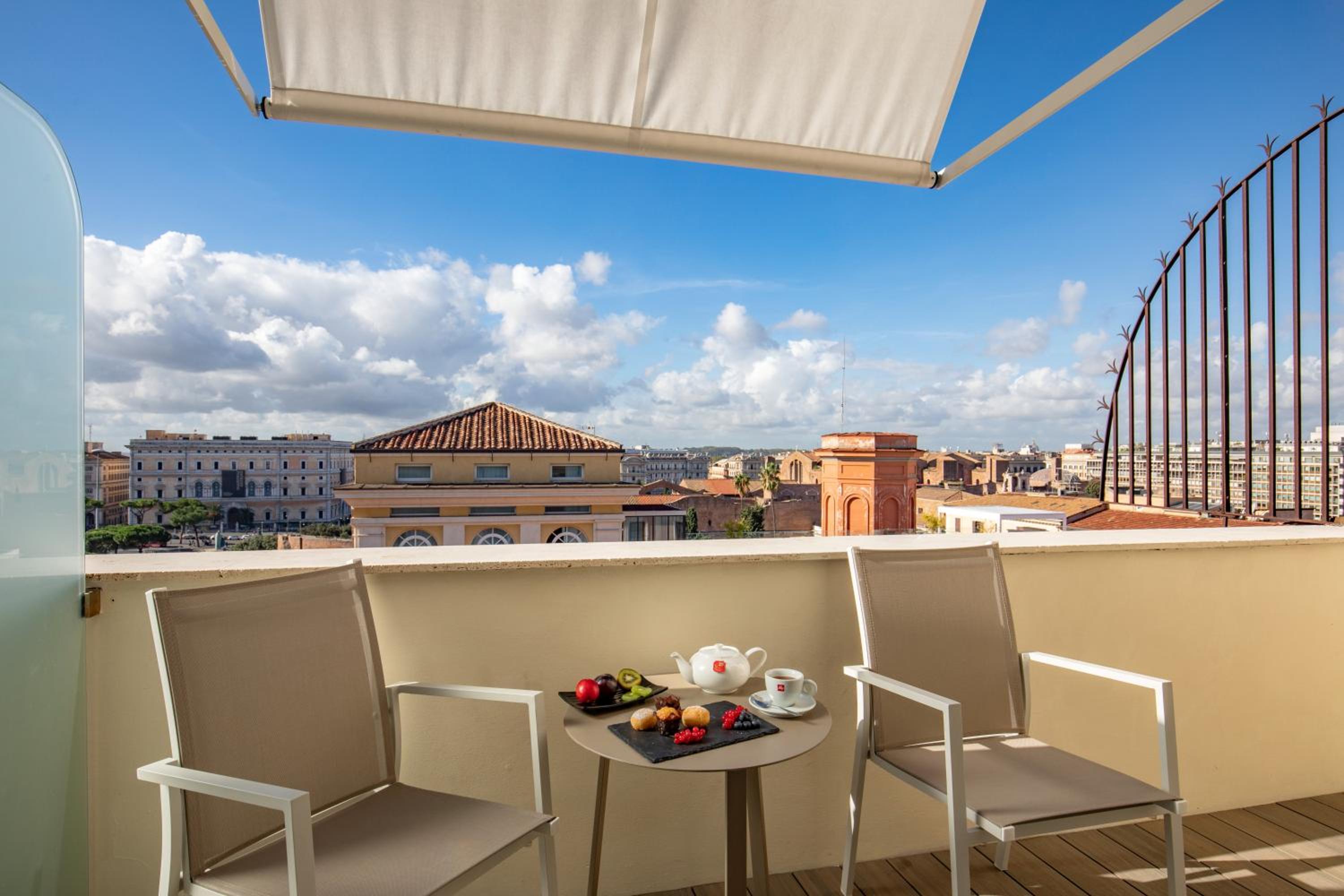 Superior Double or Twin Room with Balcony