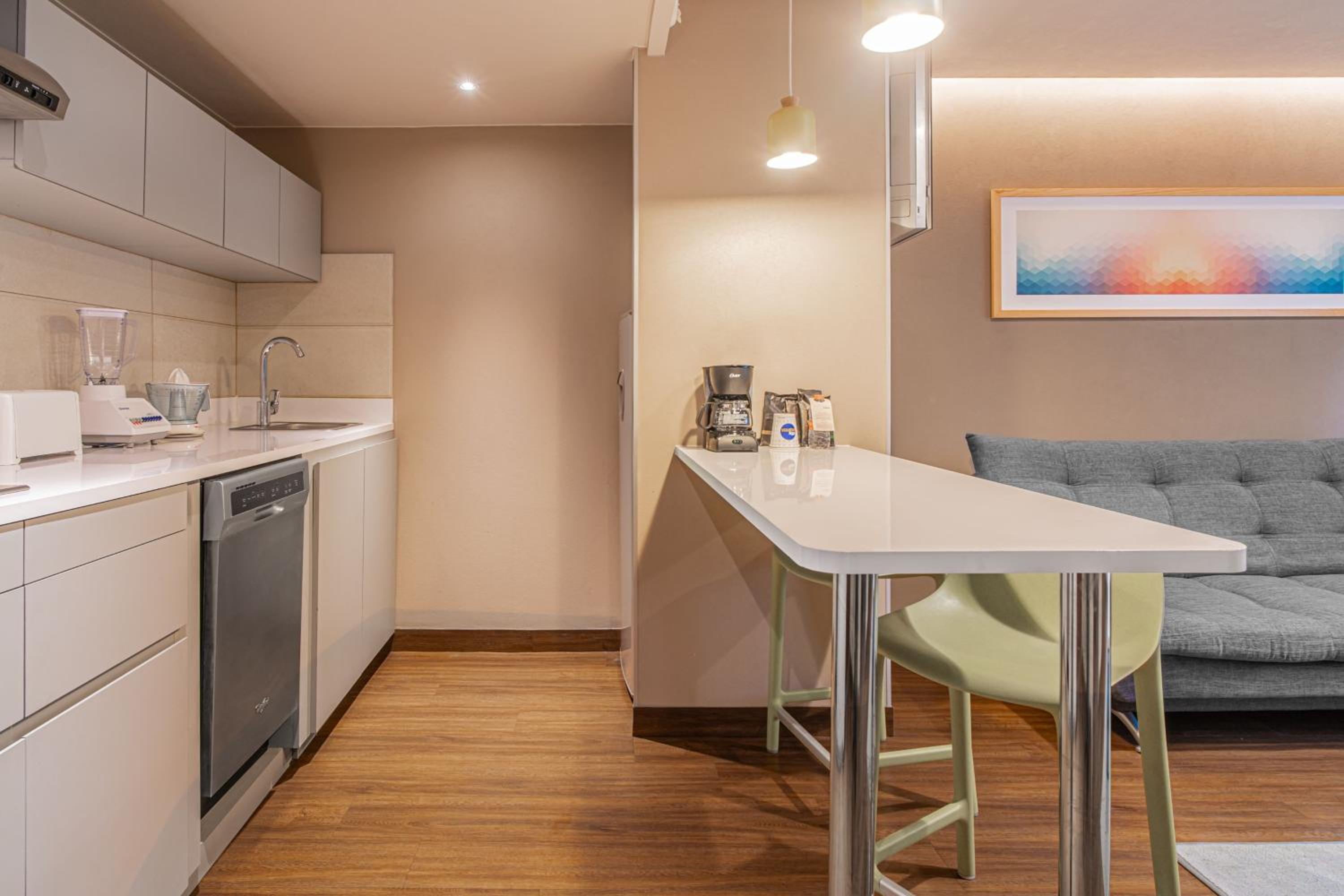 Junior Suite with Sofa Bed - King Size Bed - Photo 3