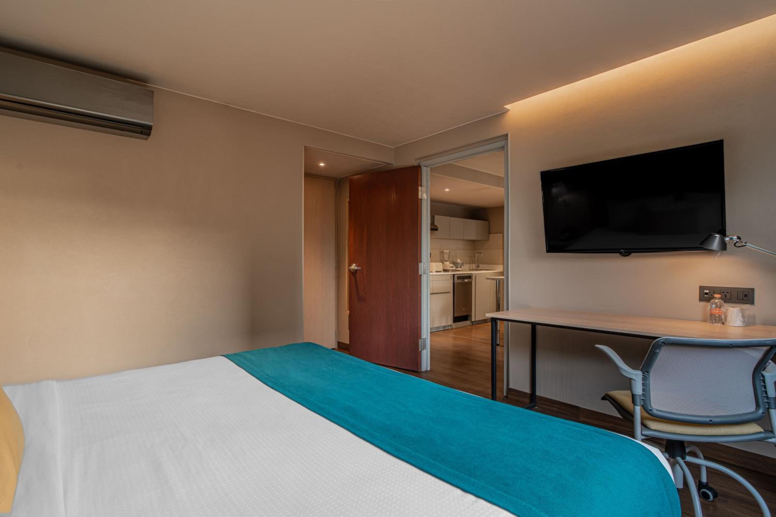 Junior Suite with Sofa Bed - King Size Bed - Photo 2