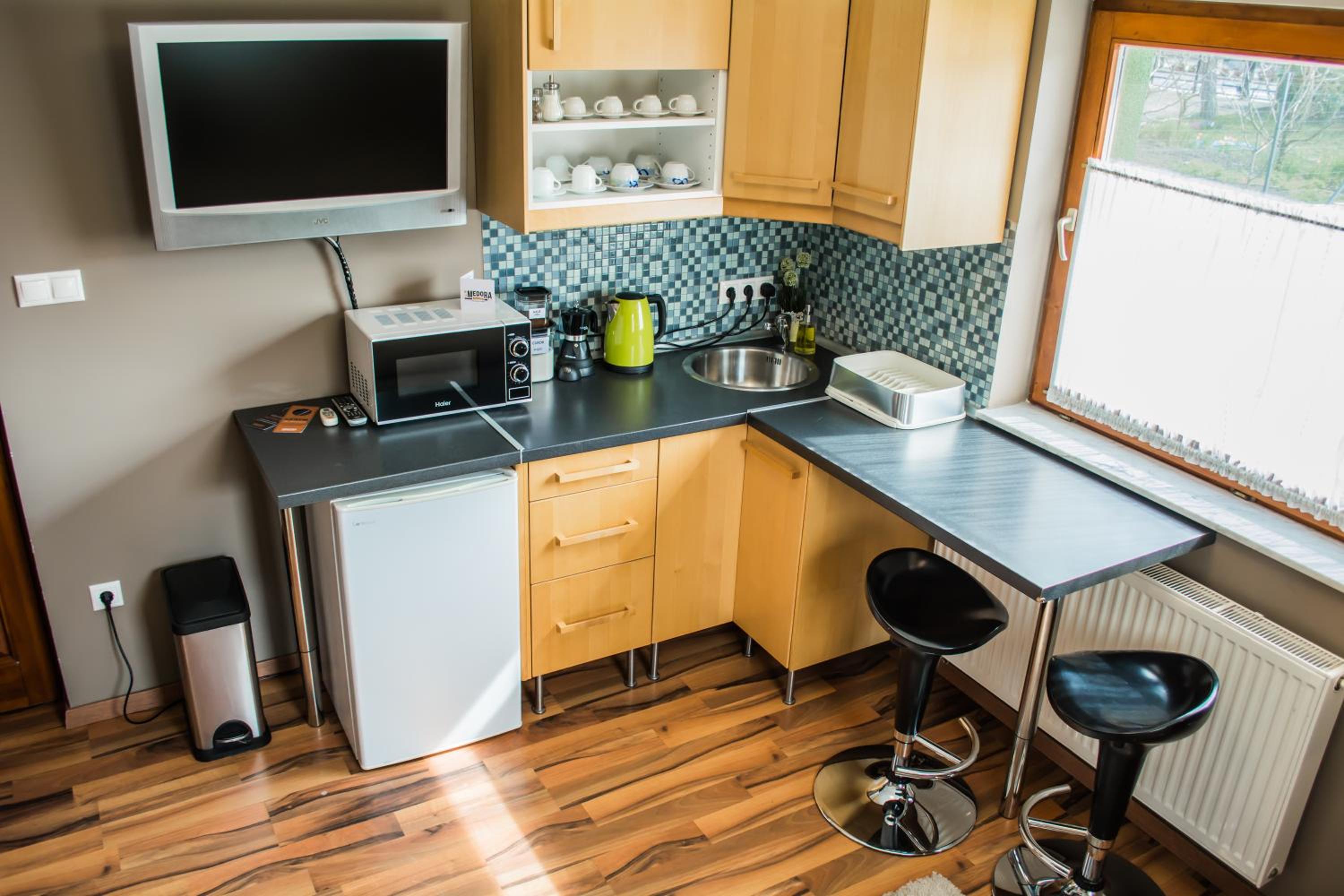 One-Bedroom Apartment - Photo 3