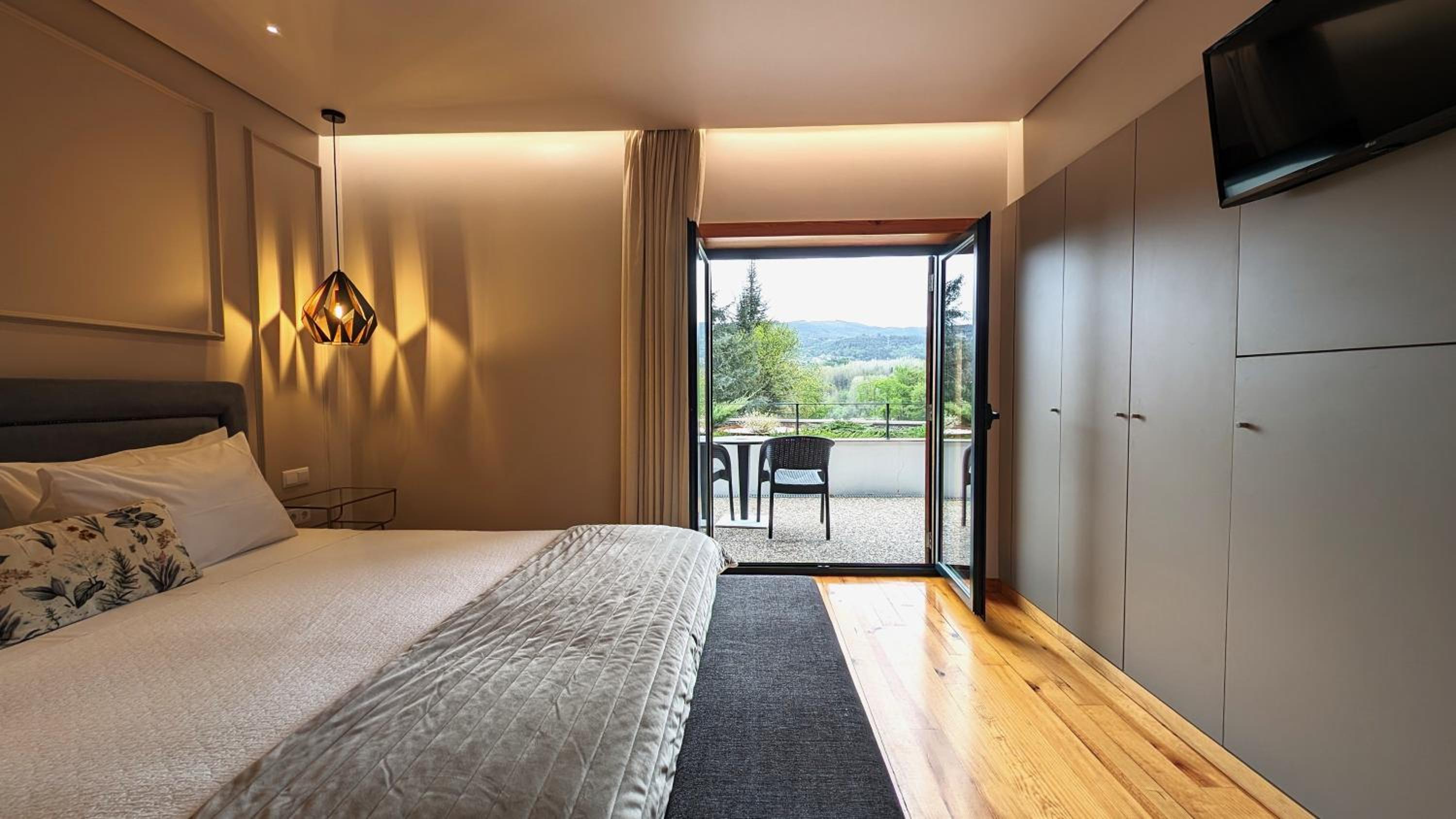Double Room - Photo 2