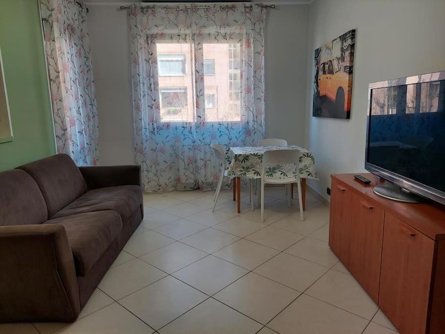 Two-Bedroom Apartment photo 2