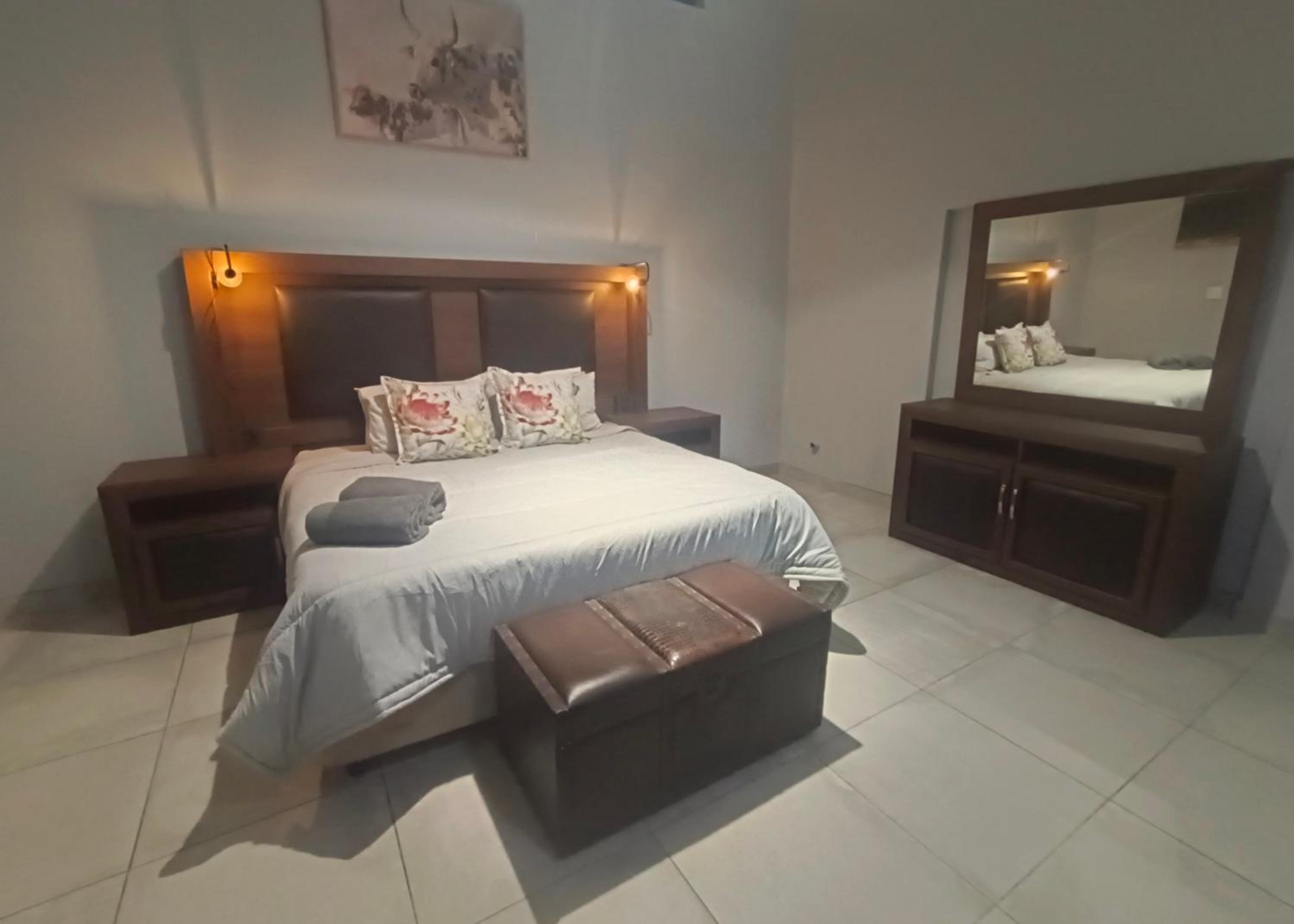 Superior King Room photo 1