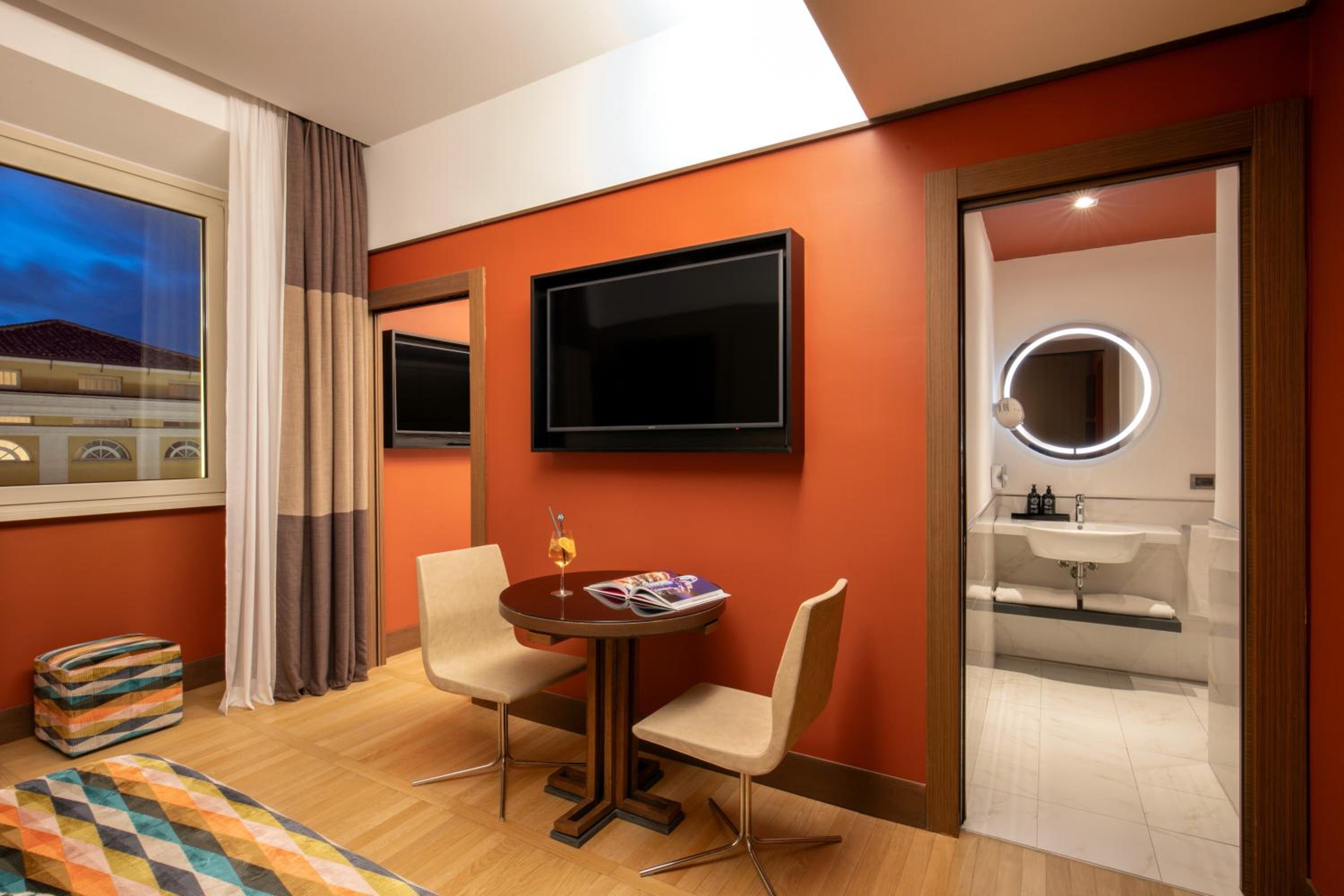 Junior Suite thumbnail 5
