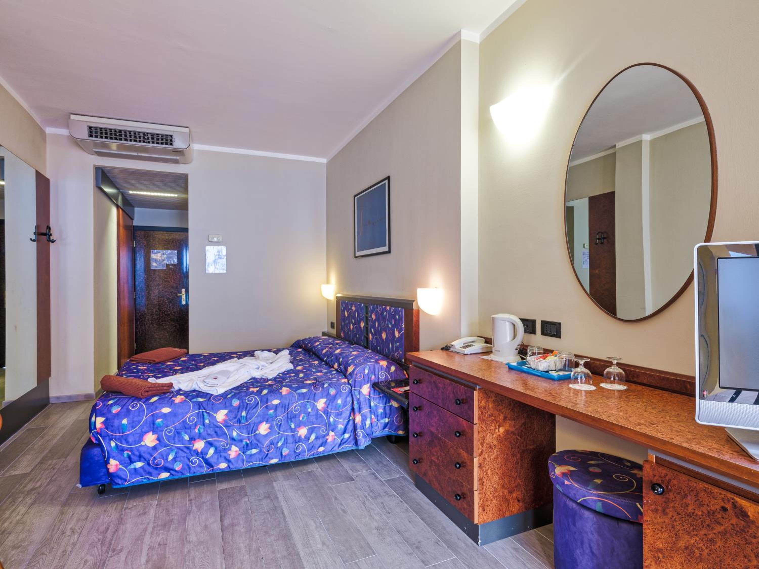 Superior Double or Twin Room - Photo 1