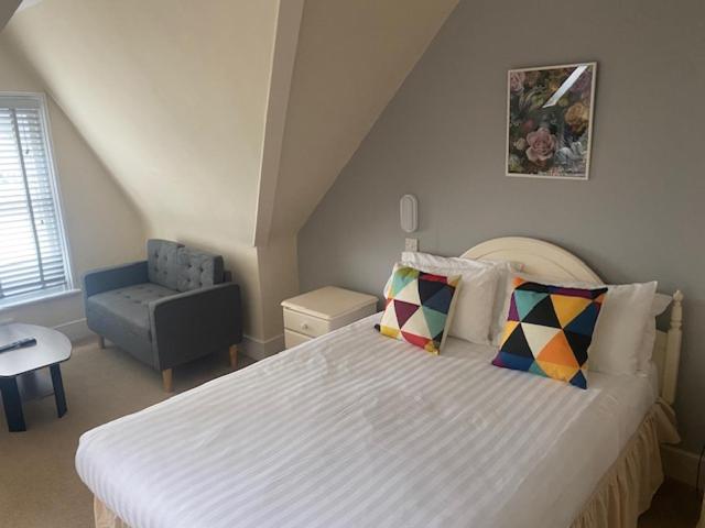 Standard Double Room - Photo 2
