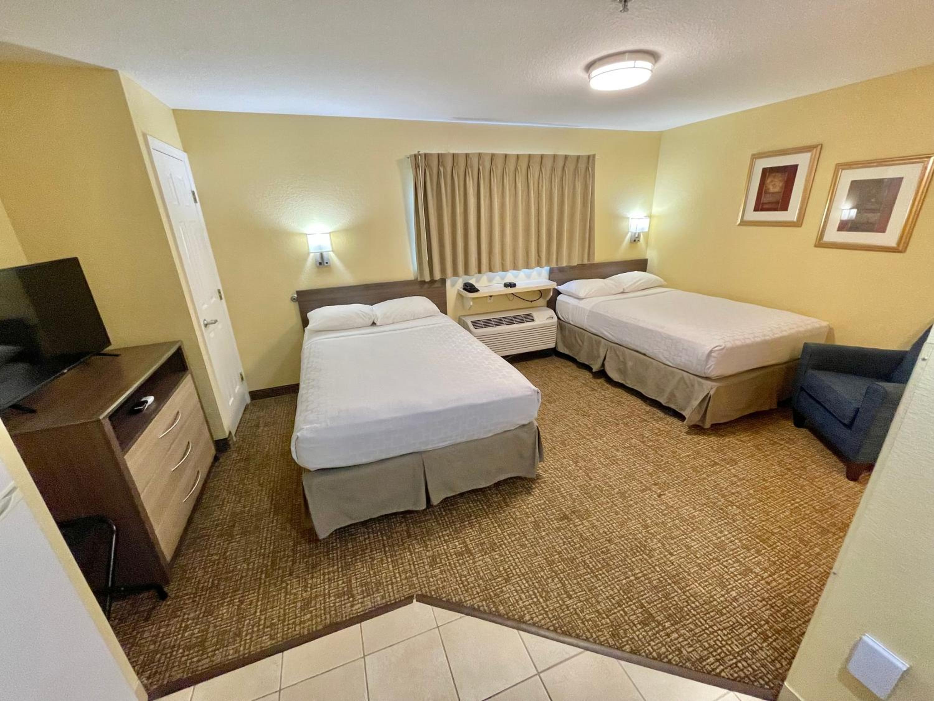 Double Room with Two Double Beds - Non-Smoking - Photo 7