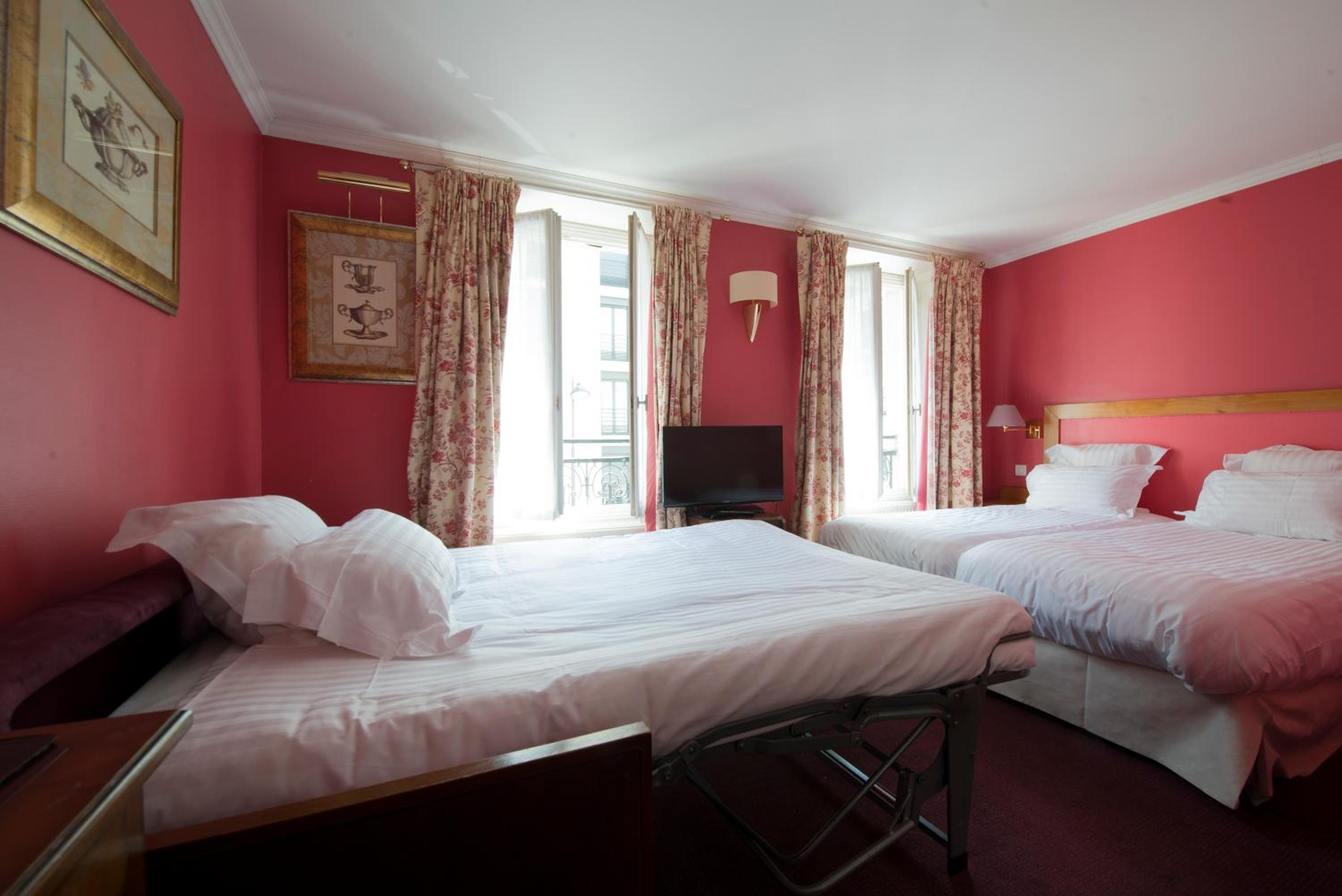 Quadruple Room photo 1