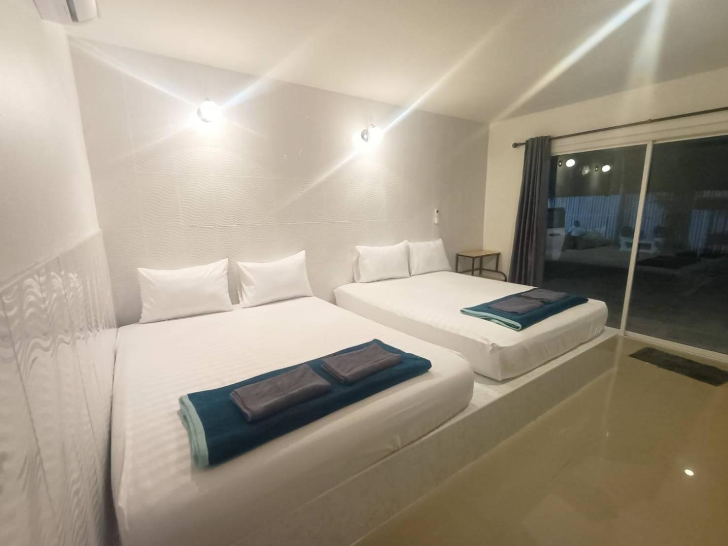 Family Double Room - Photo 1