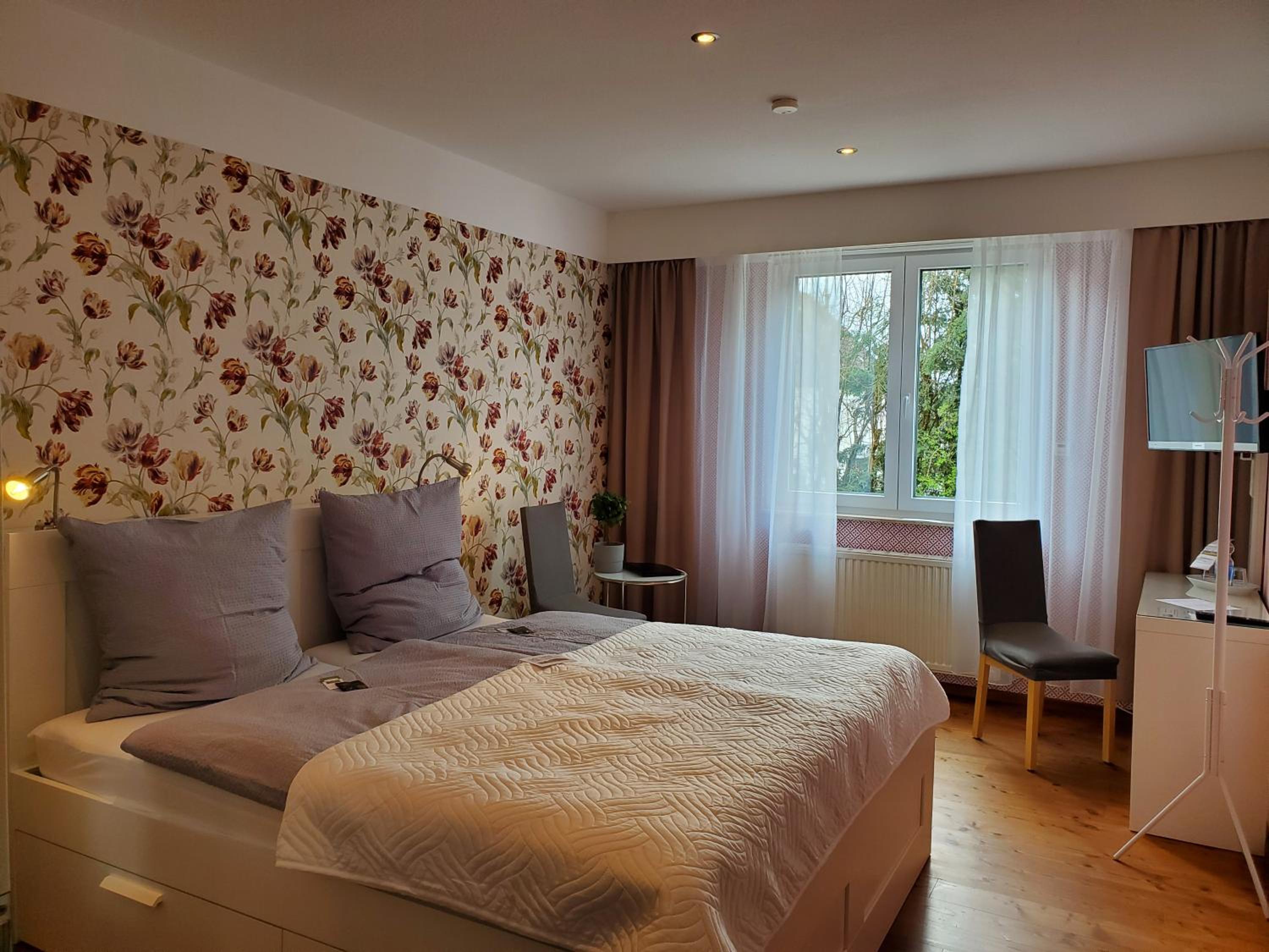 Double Room with Private Bathroom photo 3
